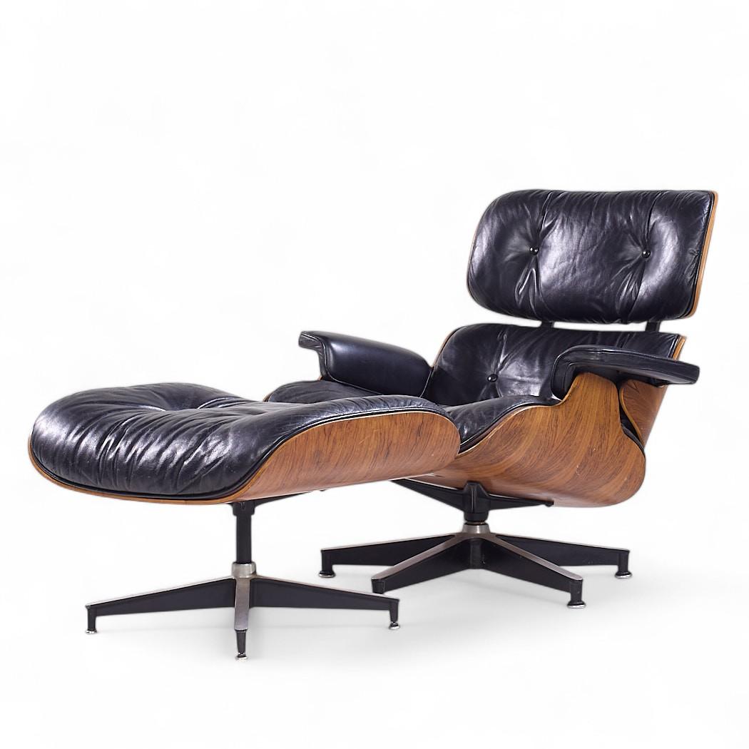 Charles und Ray Eames für Herman Miller Palisander Lounge Chair und Ottoman (Moderne der Mitte des Jahrhunderts) im Angebot