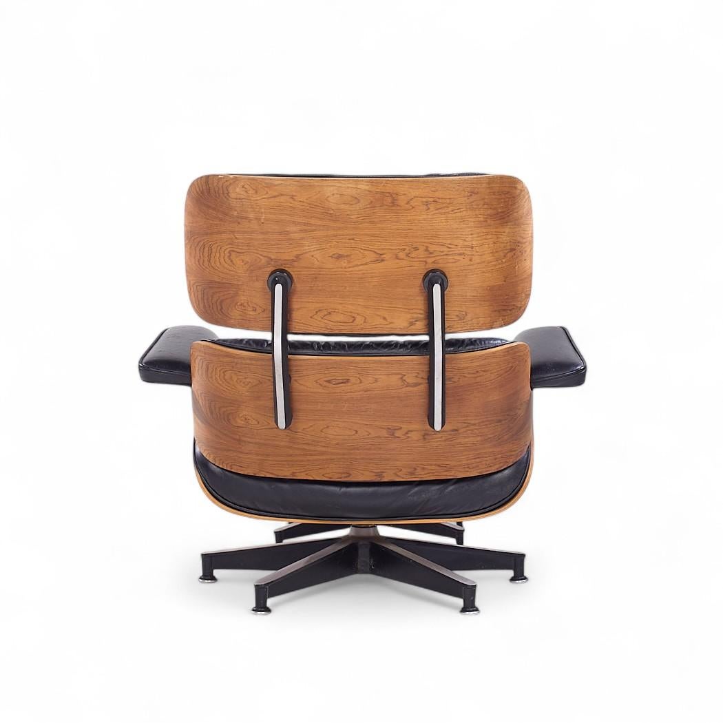 Charles und Ray Eames für Herman Miller Palisander Lounge Chair und Ottoman (20. Jahrhundert) im Angebot