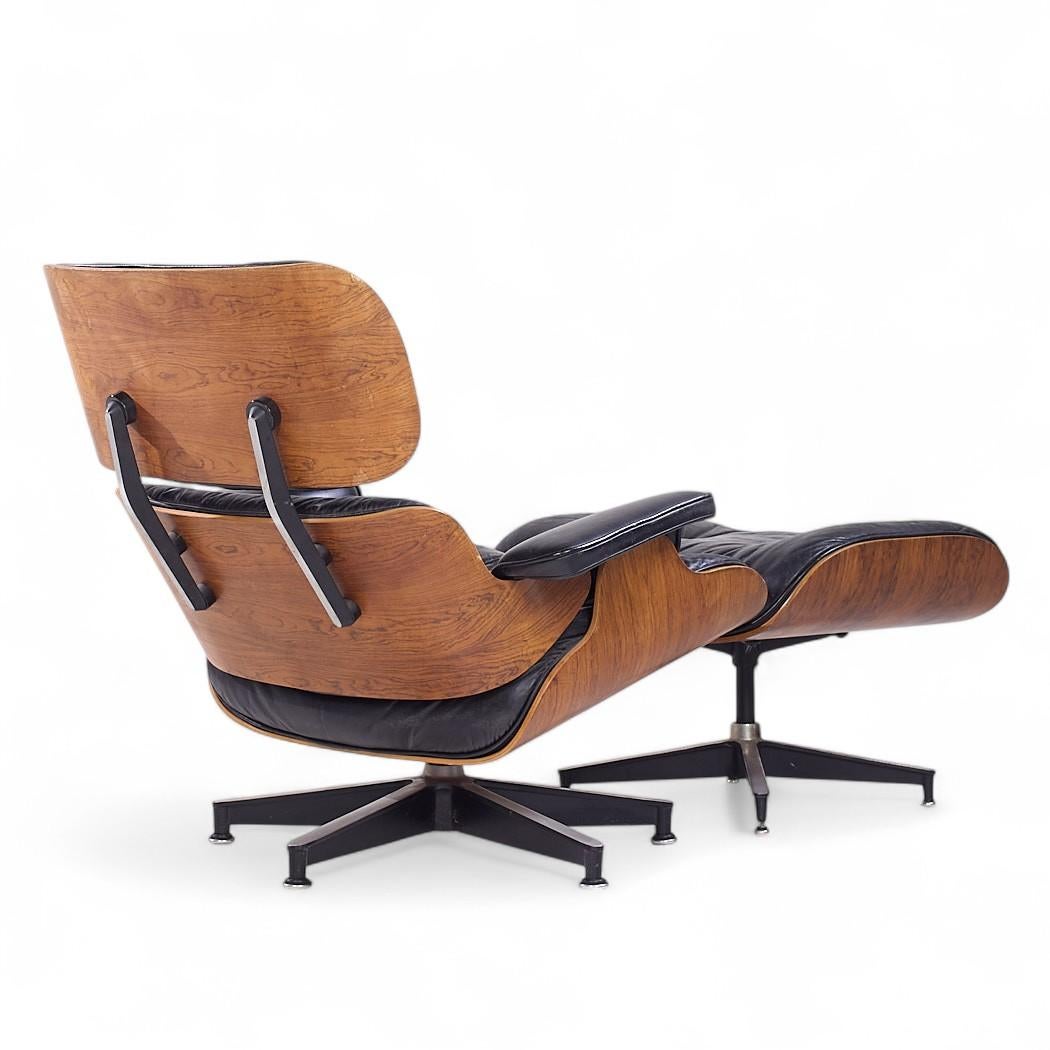 Charles und Ray Eames für Herman Miller Palisander Lounge Chair und Ottoman (Polster) im Angebot