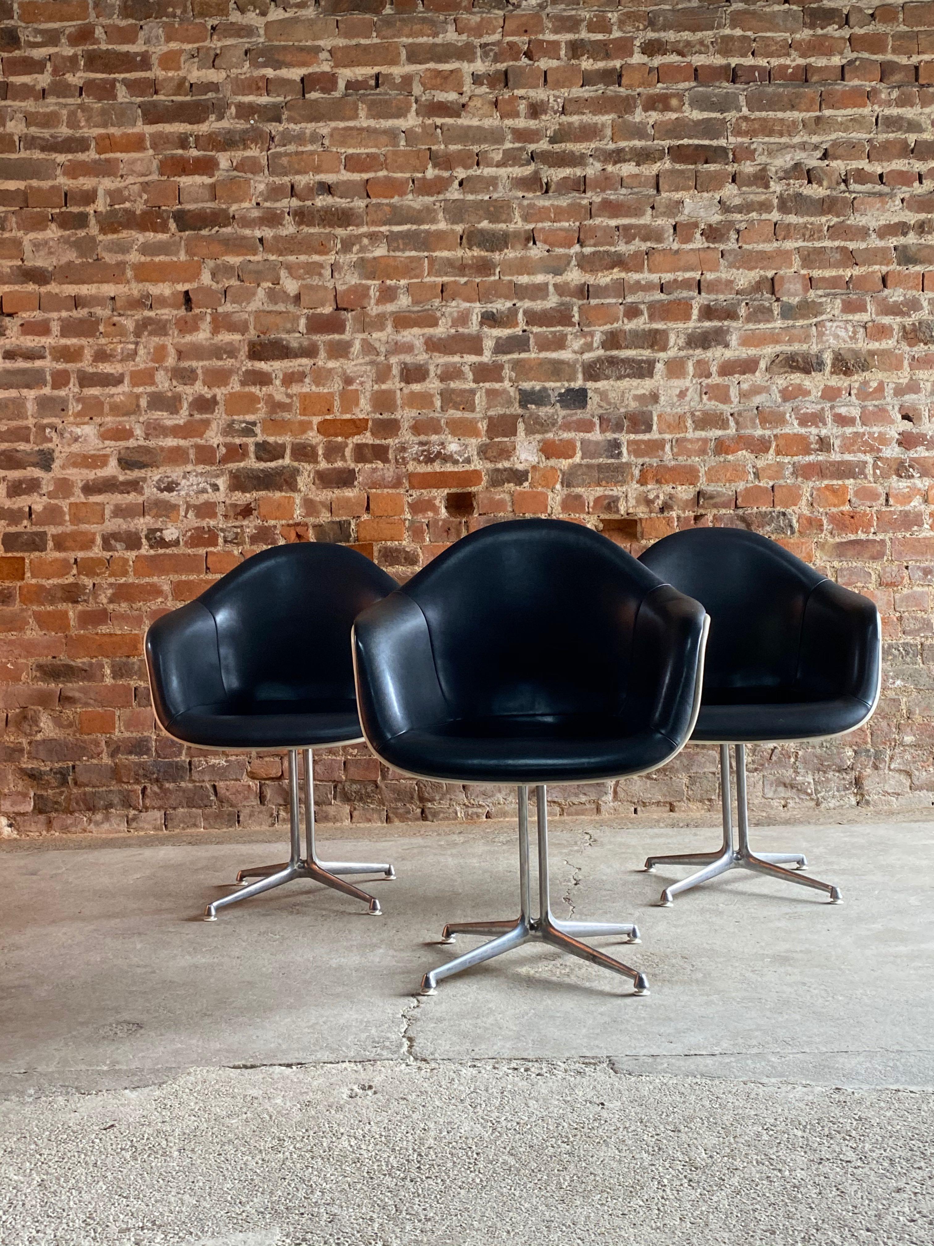 Charles and Ray Eames for Herman Miller Three 'La Fonda' Chairs, circa 1960s In Good Condition In Longdon, Tewkesbury