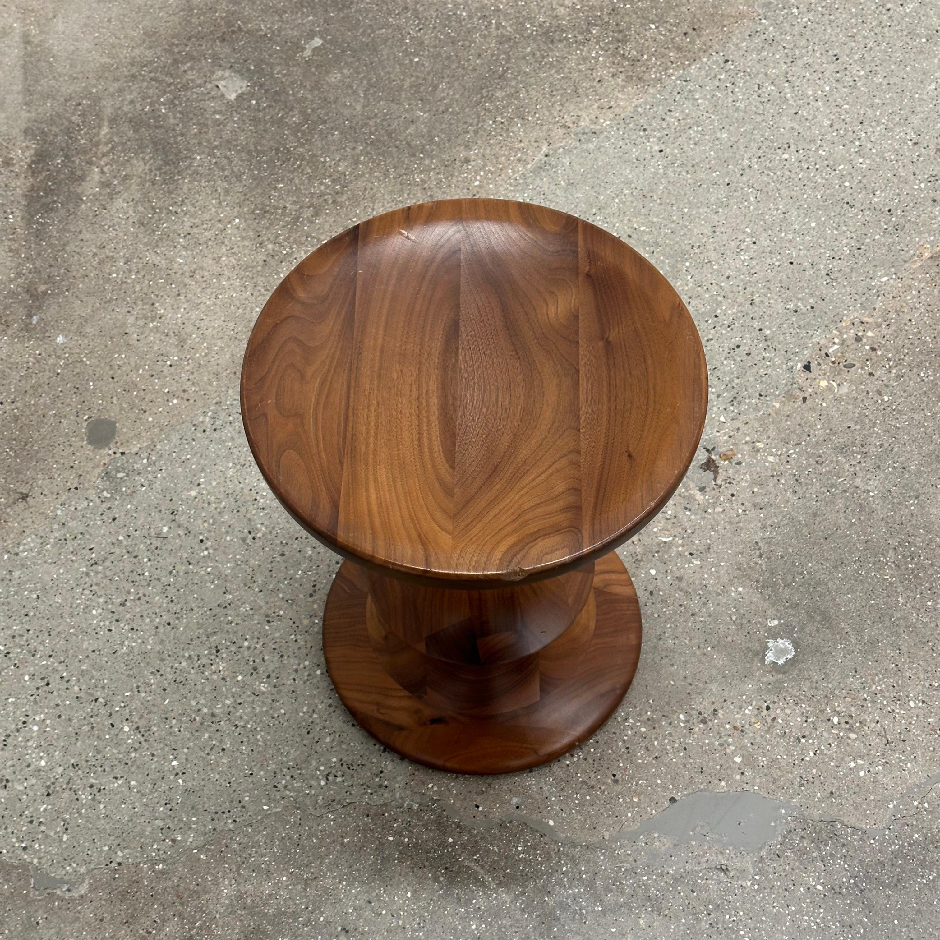 Américain Charles and Ray Eames for Herman Miller Walnut Time Life Stool Modèle A