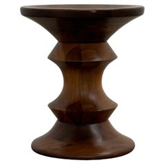 Charles and Ray Eames for Herman Miller Walnut Time Life Stool Modèle A