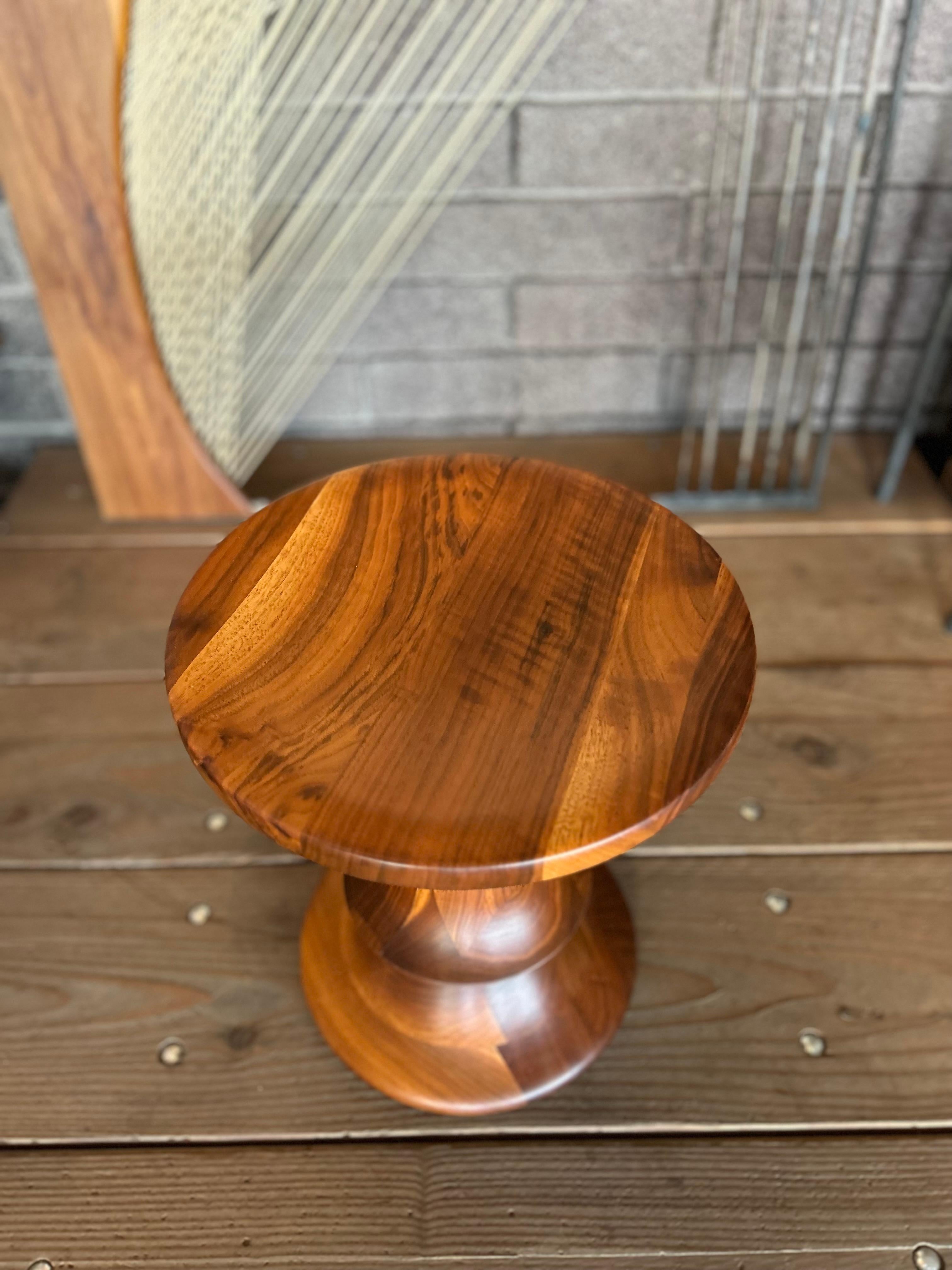 Eames for Herman Miller Time Life Walnut Stool In Good Condition For Sale In Phoenix, AZ