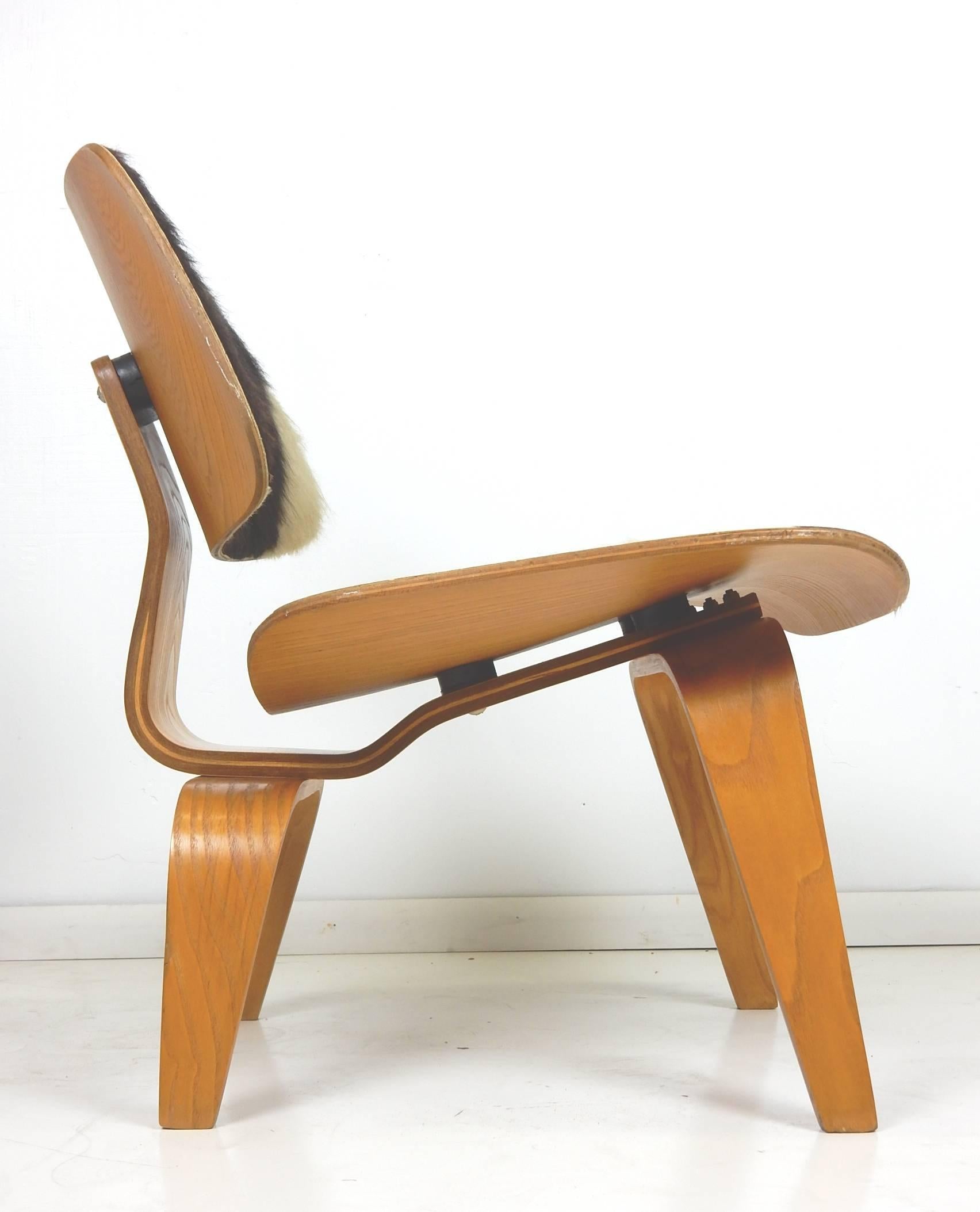 American Charles and Ray Eames LCW Chair in Slunkskin by Evans Products for Herman Miller