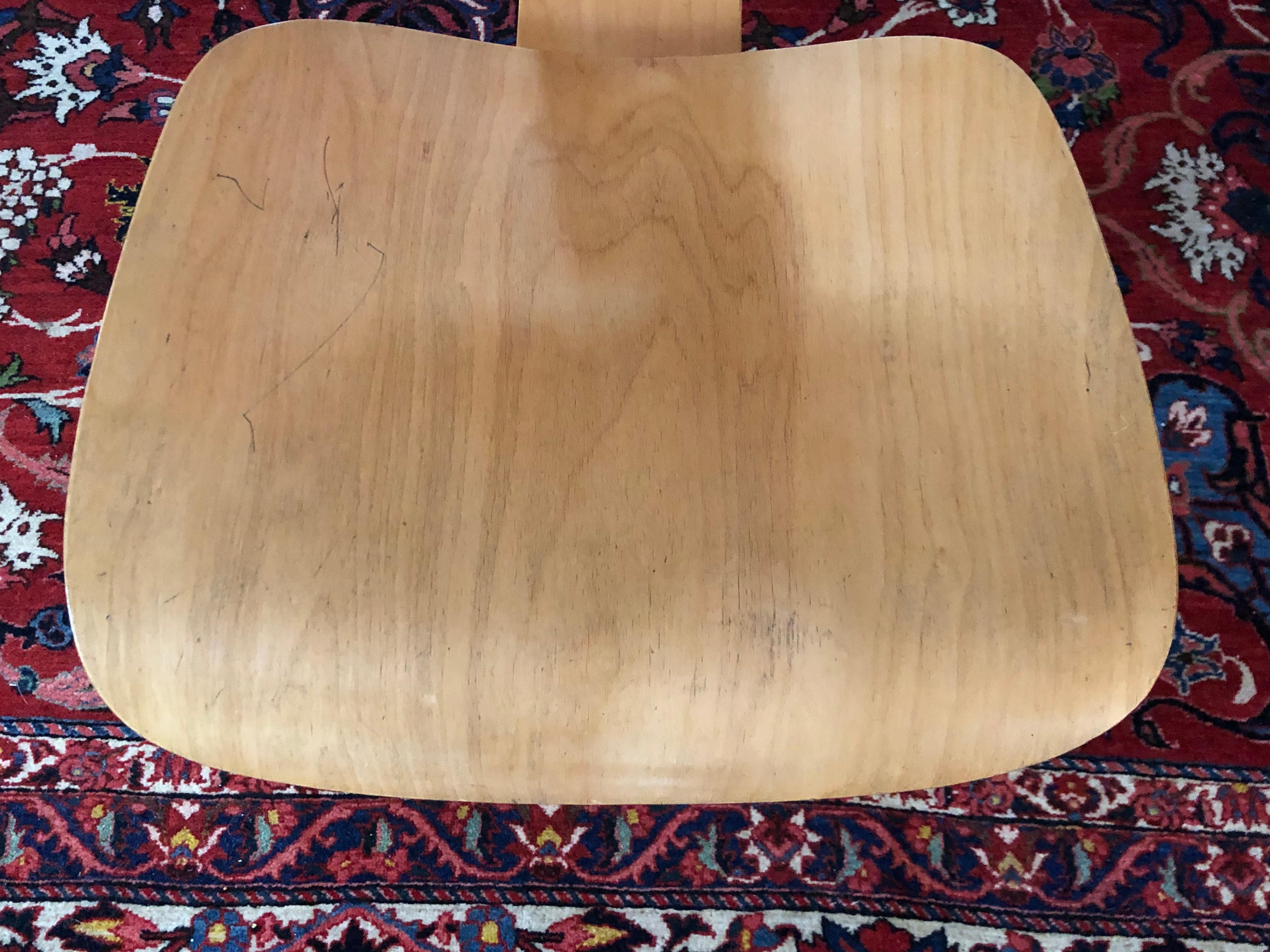 Mid-Century Modern Charles and Ray Eames DCW for Herman Miller For Sale