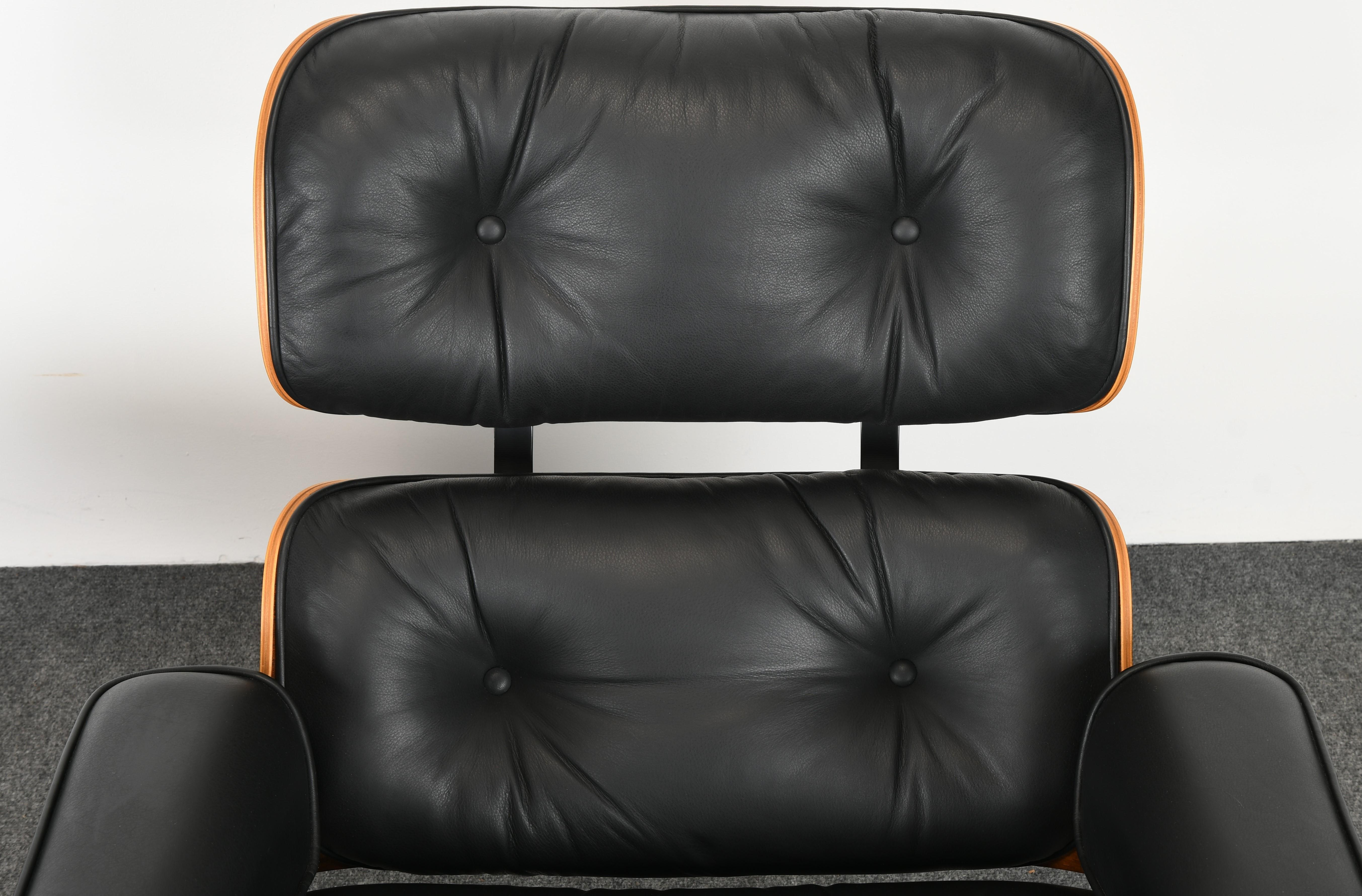 Aluminum Charles and Ray Eames Lounge Chair and Ottoman, 1971-1974