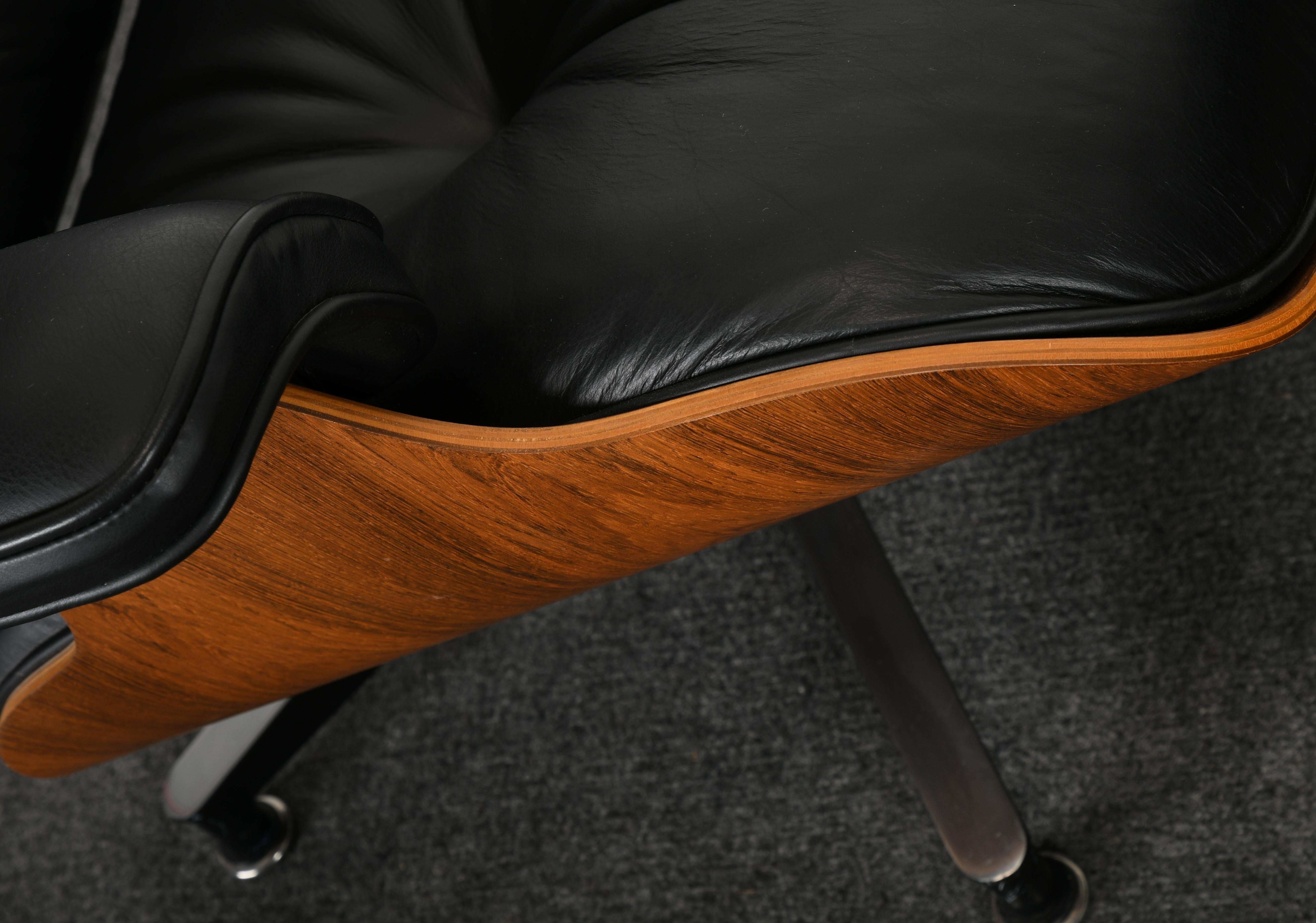 Charles and Ray Eames Lounge Chair and Ottoman, 1971-1974 4