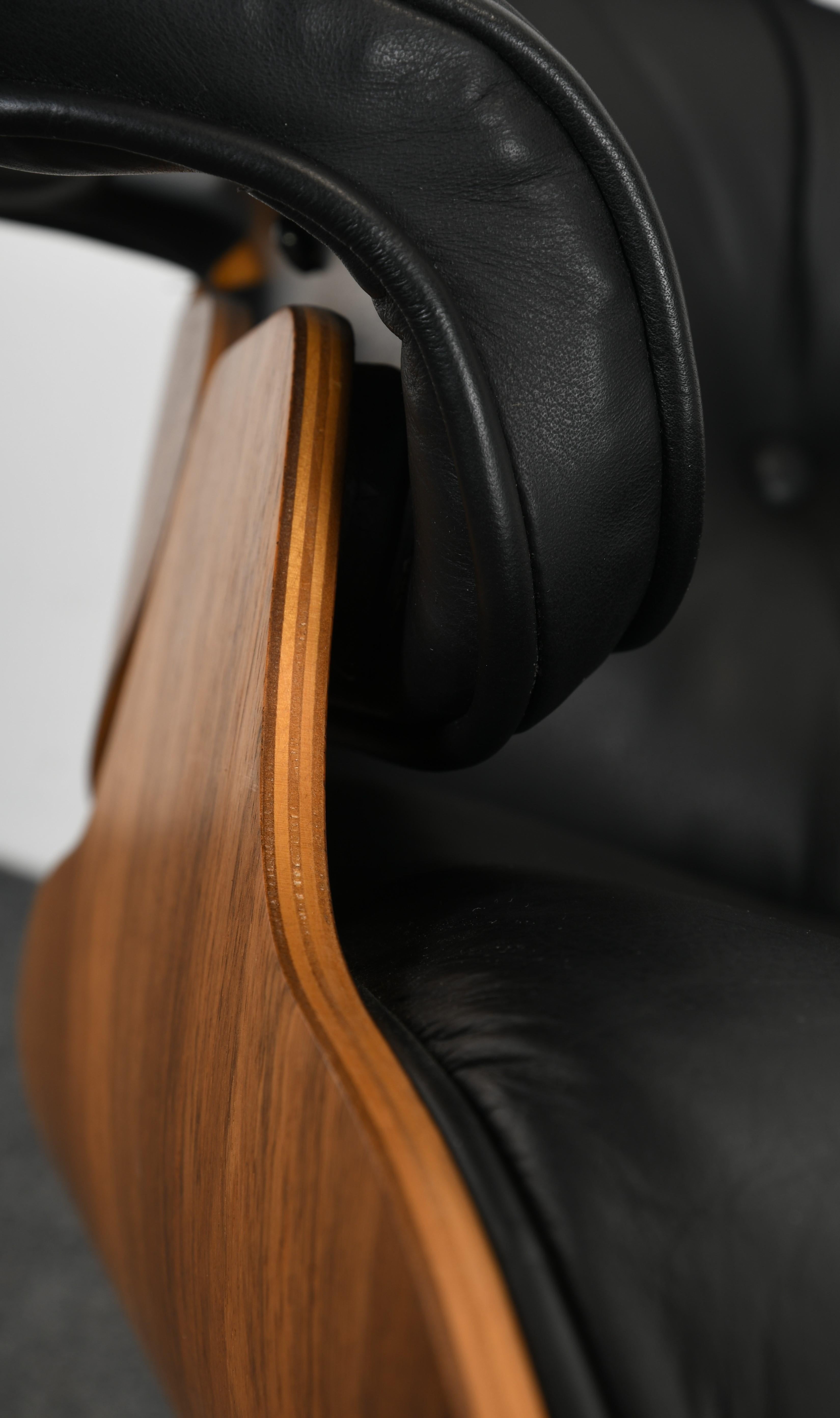 Charles and Ray Eames Lounge Chair and Ottoman, 1971-1974 6