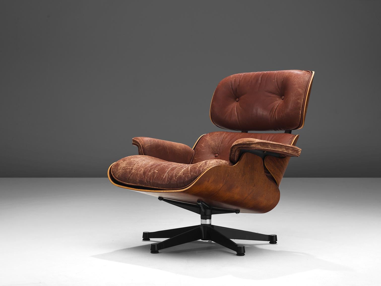 Charles and Ray Eames Lounge Chair and Ottoman In Good Condition In Waalwijk, NL