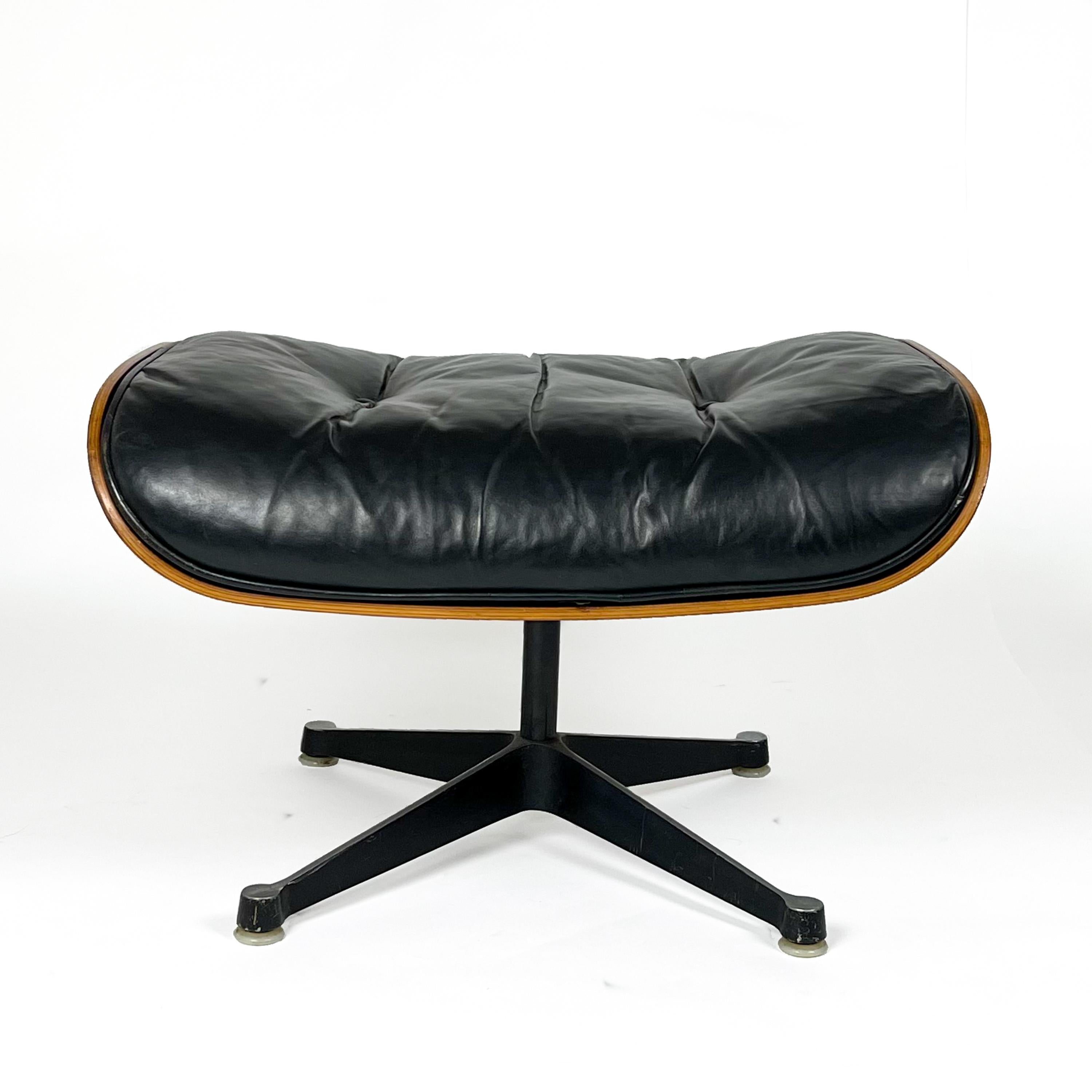 Leather Charles and Ray Eames, Lounge Chair and Ottoman Matching Vintage Set, Vitra 1968