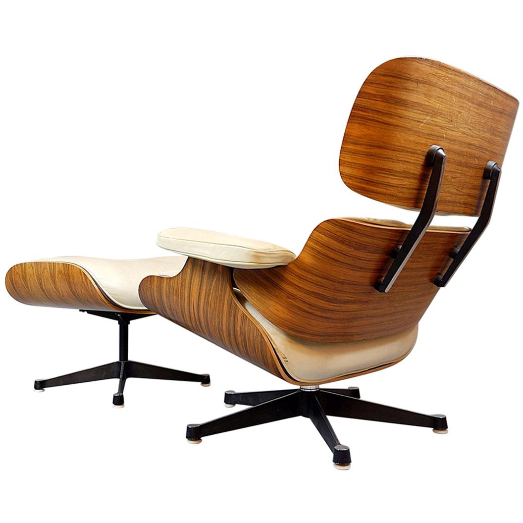 Charles and Ray Eames Lounge Chair and Ottoman Mobilier International Edition