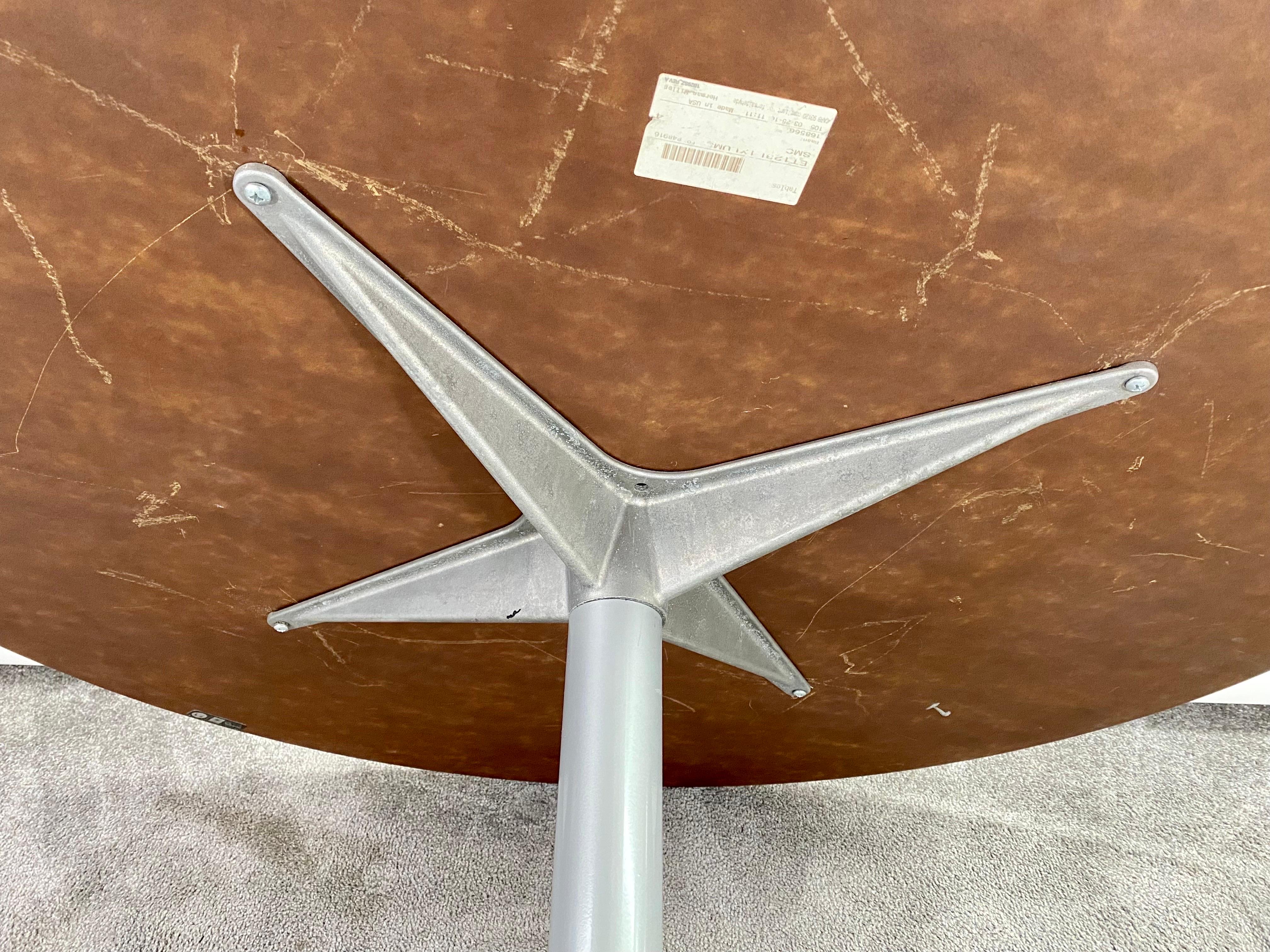 Charles and Ray Eames MCM Round Dining or Conference Table for Herman Miller  3