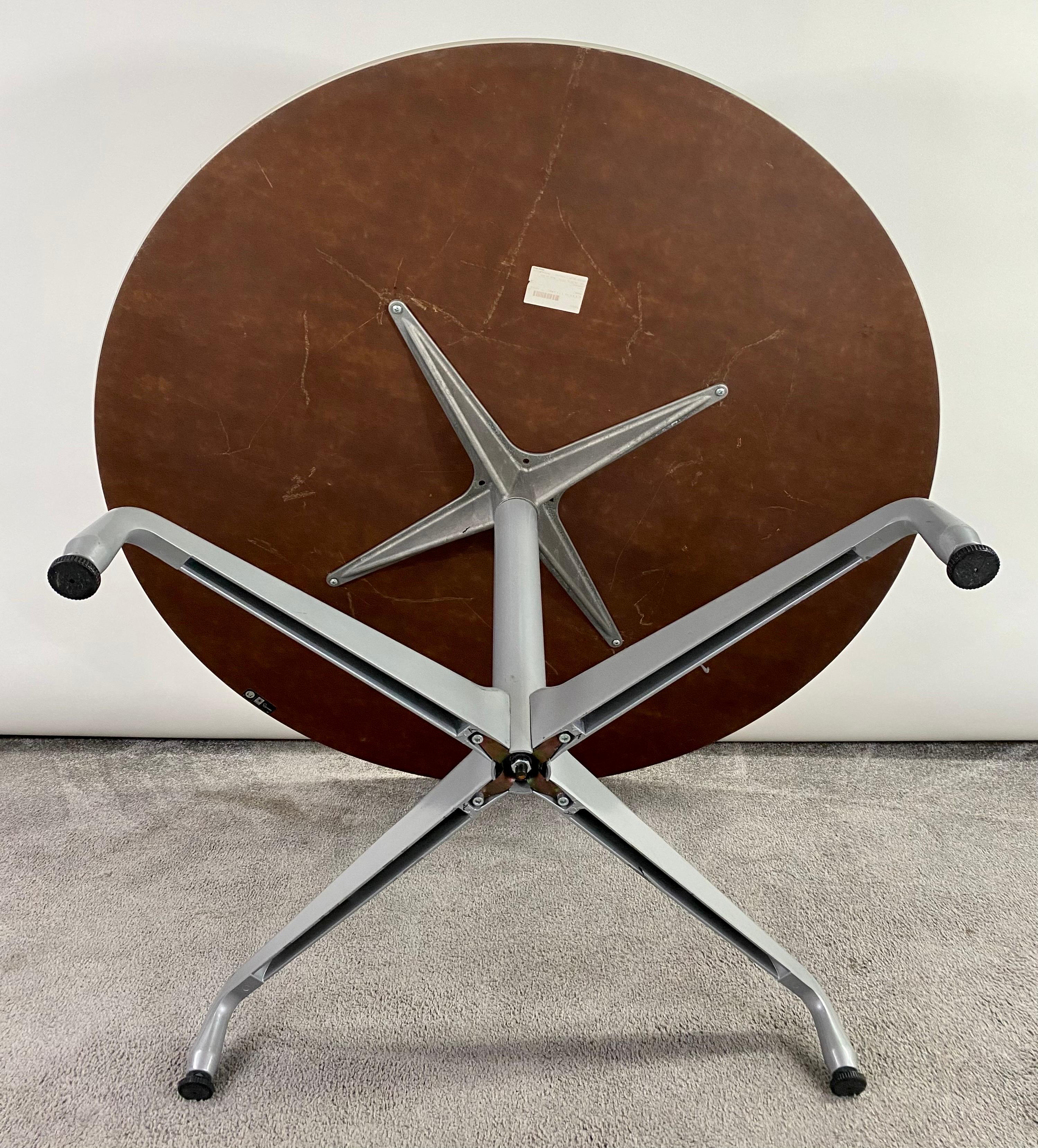 Charles and Ray Eames MCM Round Dining or Conference Table for Herman Miller  4