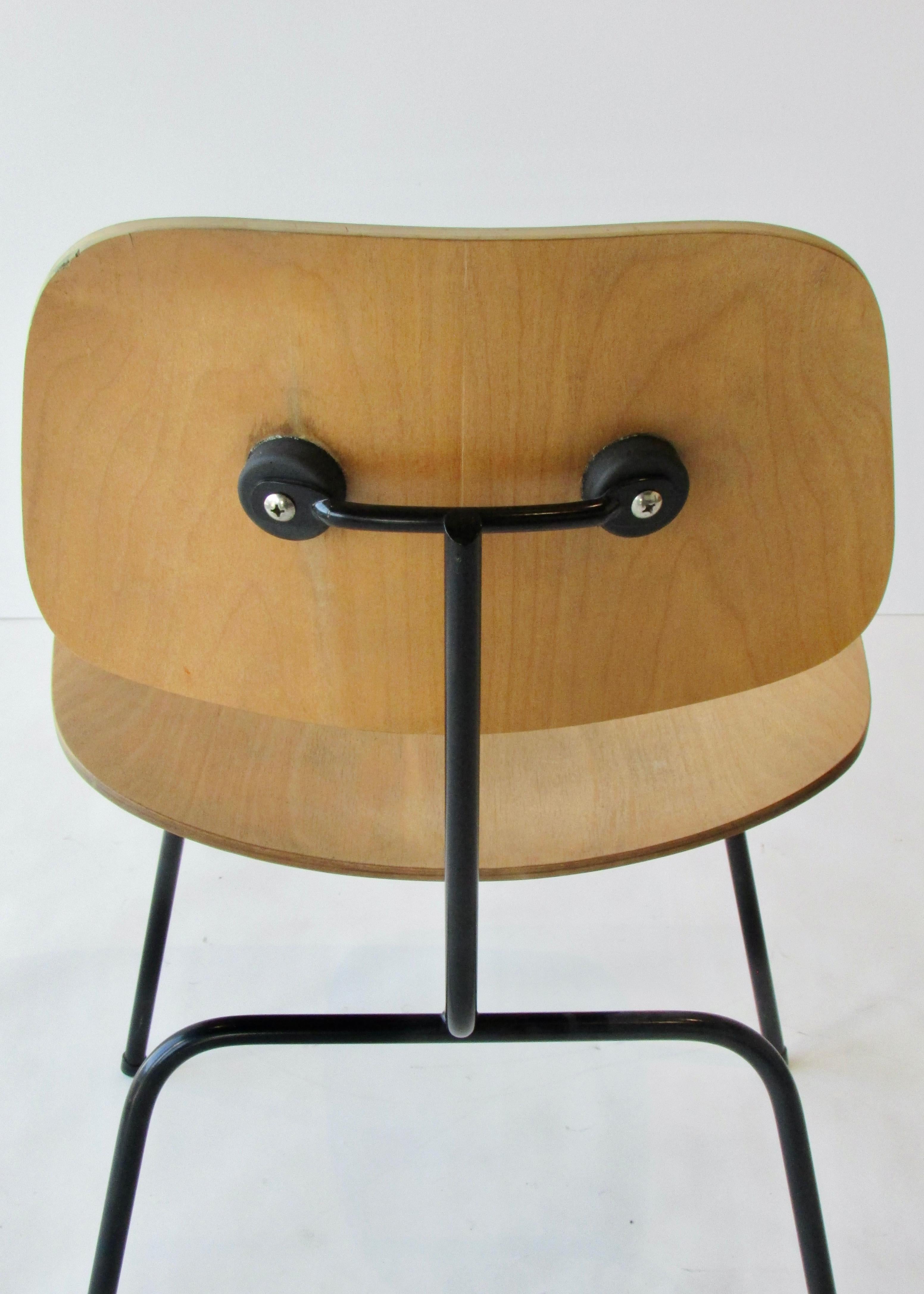 Charles and Ray Eames Metal Leg Dining Chair DCM for Herman Miller 1