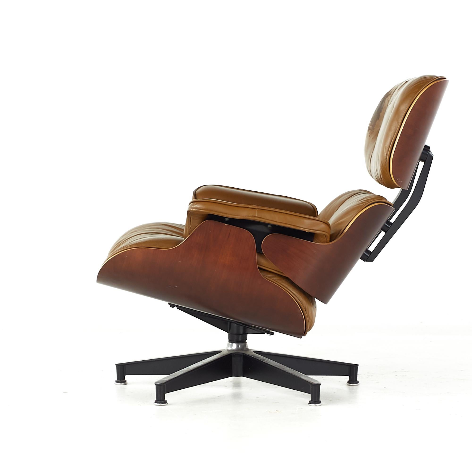 Charles and Ray Eames Midcentury Cherry Lounge Chair and Ottoman For Sale 4