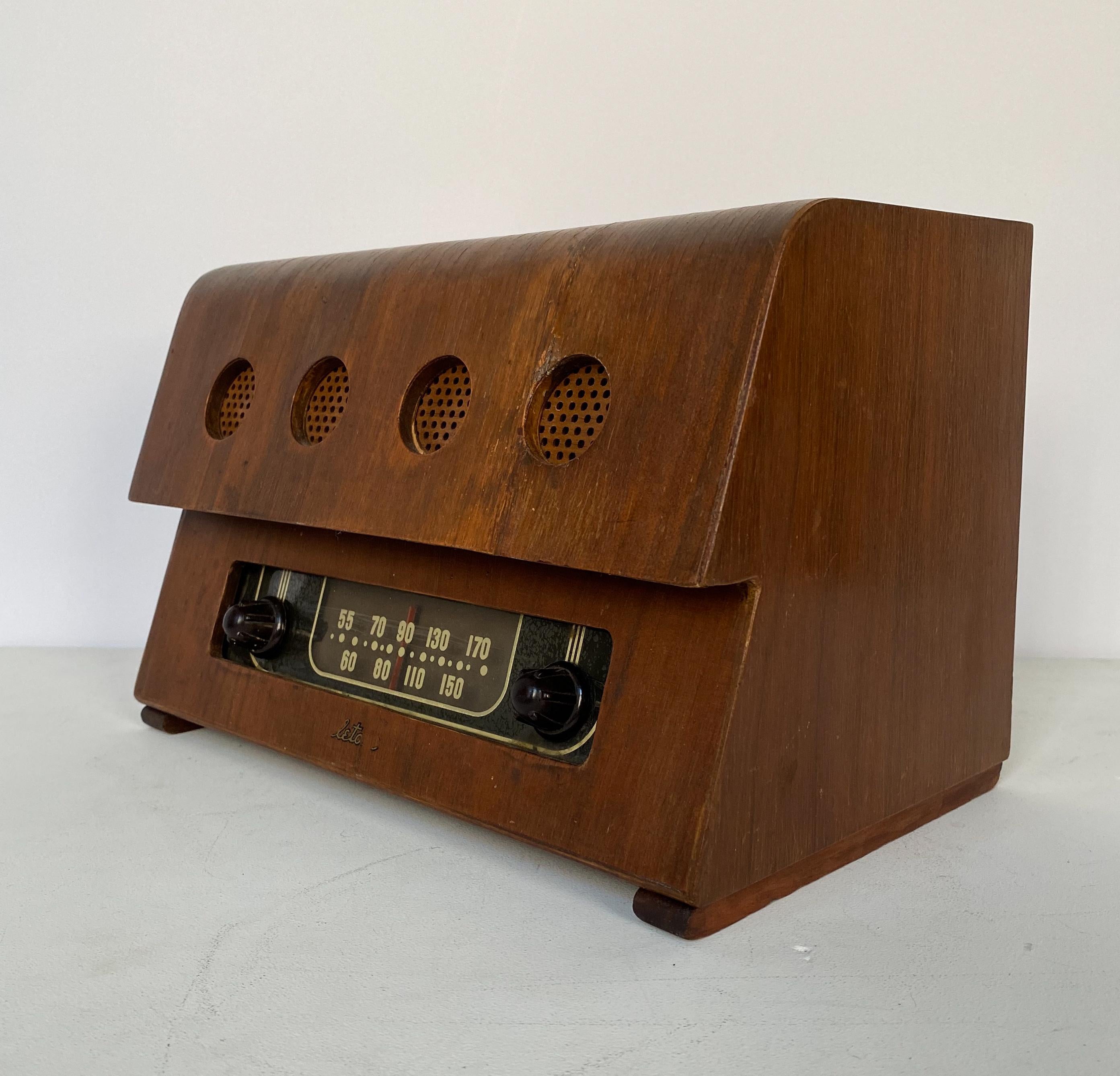 Mid-20th Century Charles and Ray Eames Molded Plywood Radio