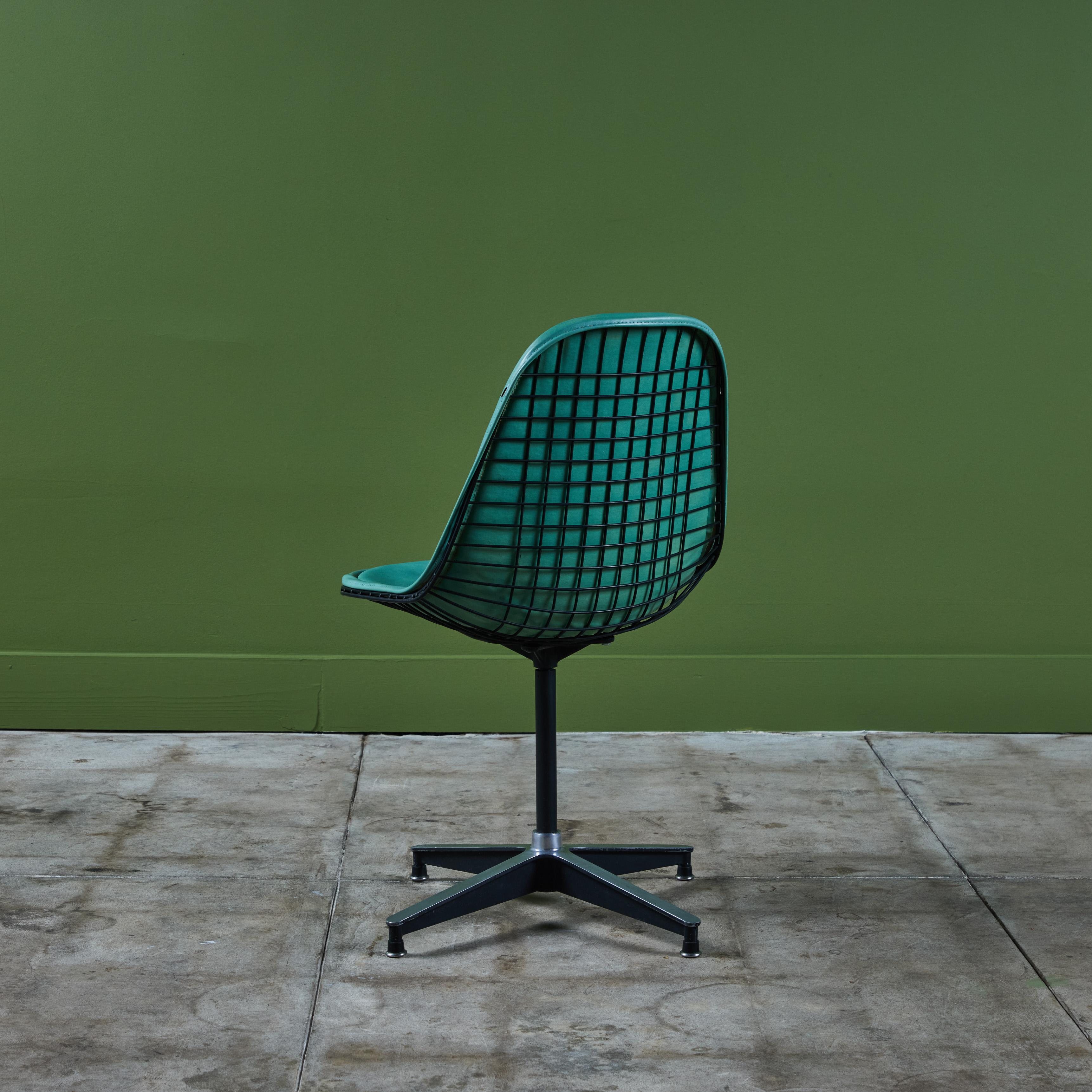 Charles and Ray Eames PKC Wire Chair mit Drehfuß für Herman Miller (Metall) im Angebot
