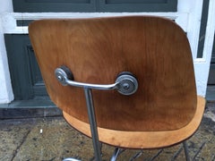 Chaise de production DCM Evans de Charles et Ray Eames pré-production