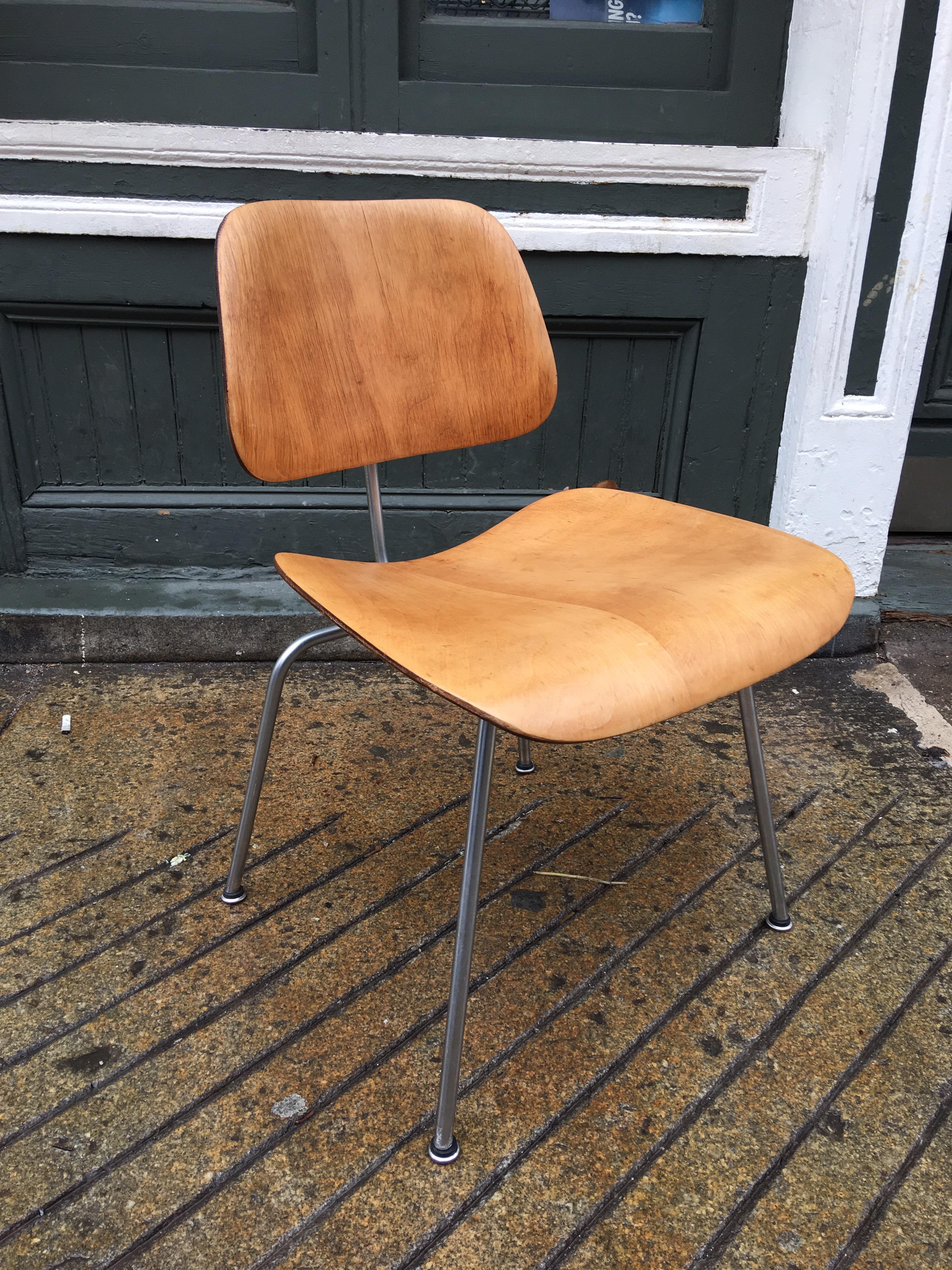 Mid-Century Modern Charles and Ray Eames Pre- Production DCM Evans Production Chair