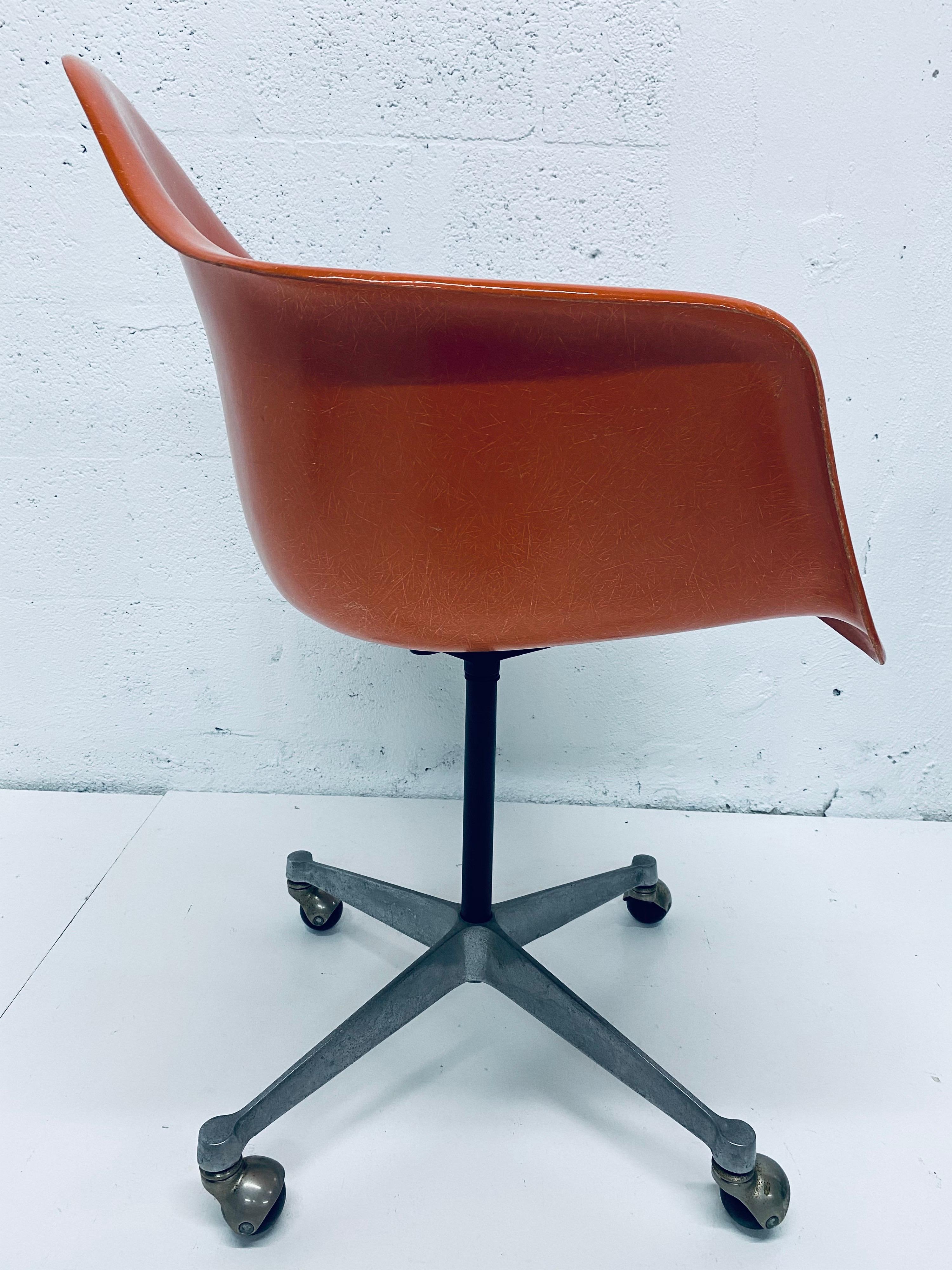 Mid-Century Modern Charles and Ray Eames PSC Orange Fiberglass Office Desk Chair for Herman Miller