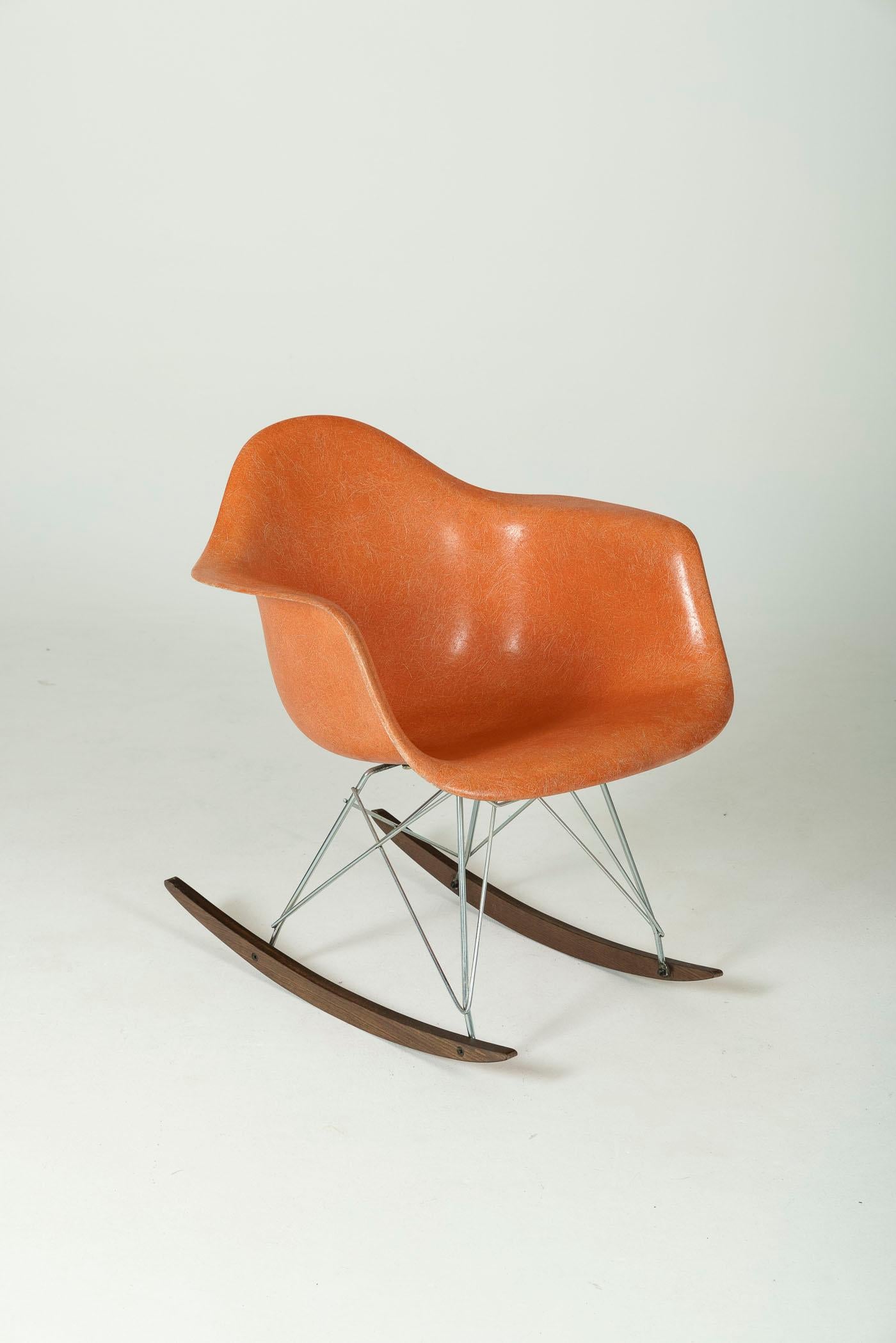Charles and Ray Eames Rocking-chair, 1950s For Sale 4