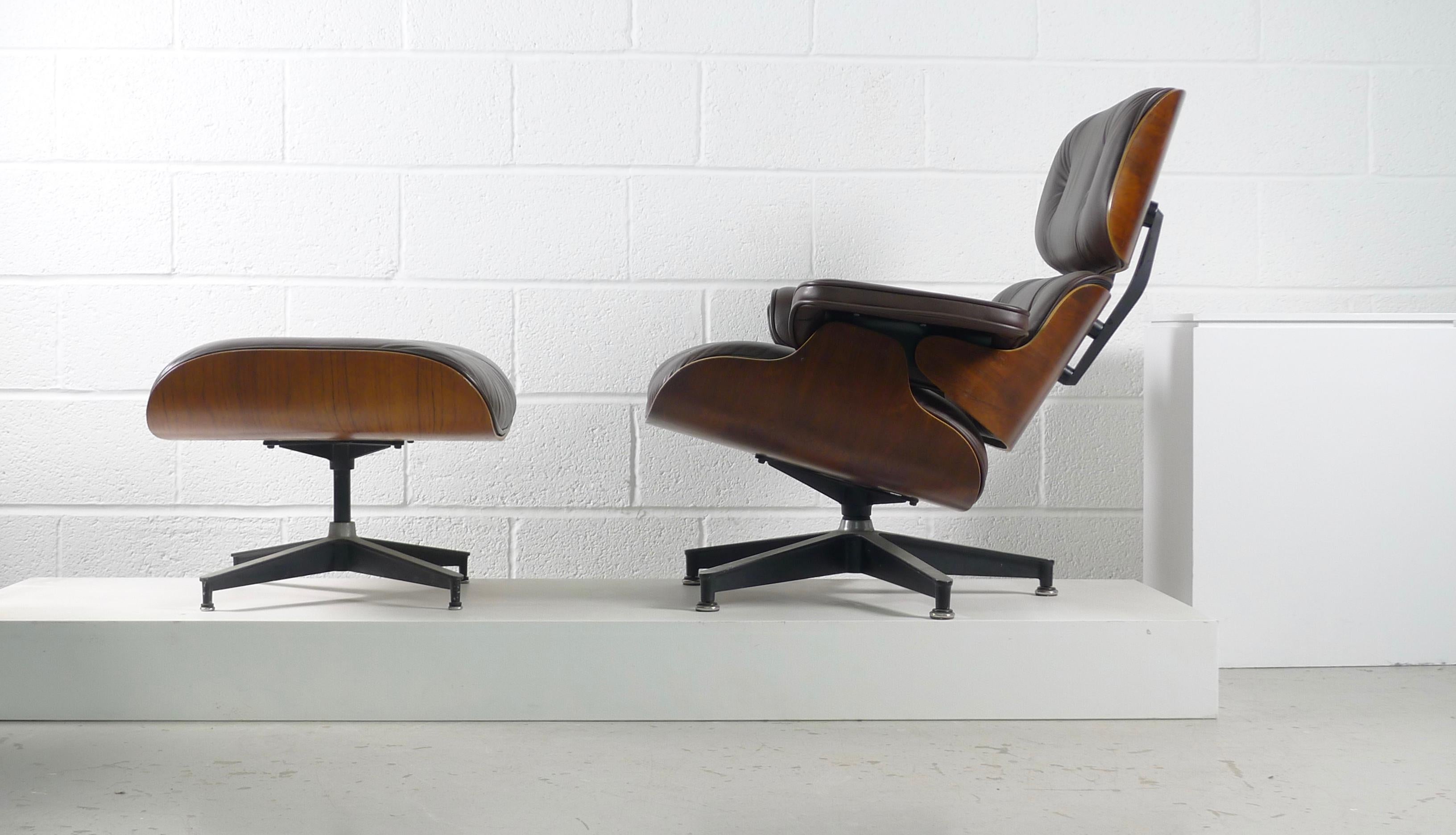 Charles and Ray Eames, Rosewood Lounge Chair and Ottoman, Herman Miller, USA In Good Condition In Wargrave, Berkshire