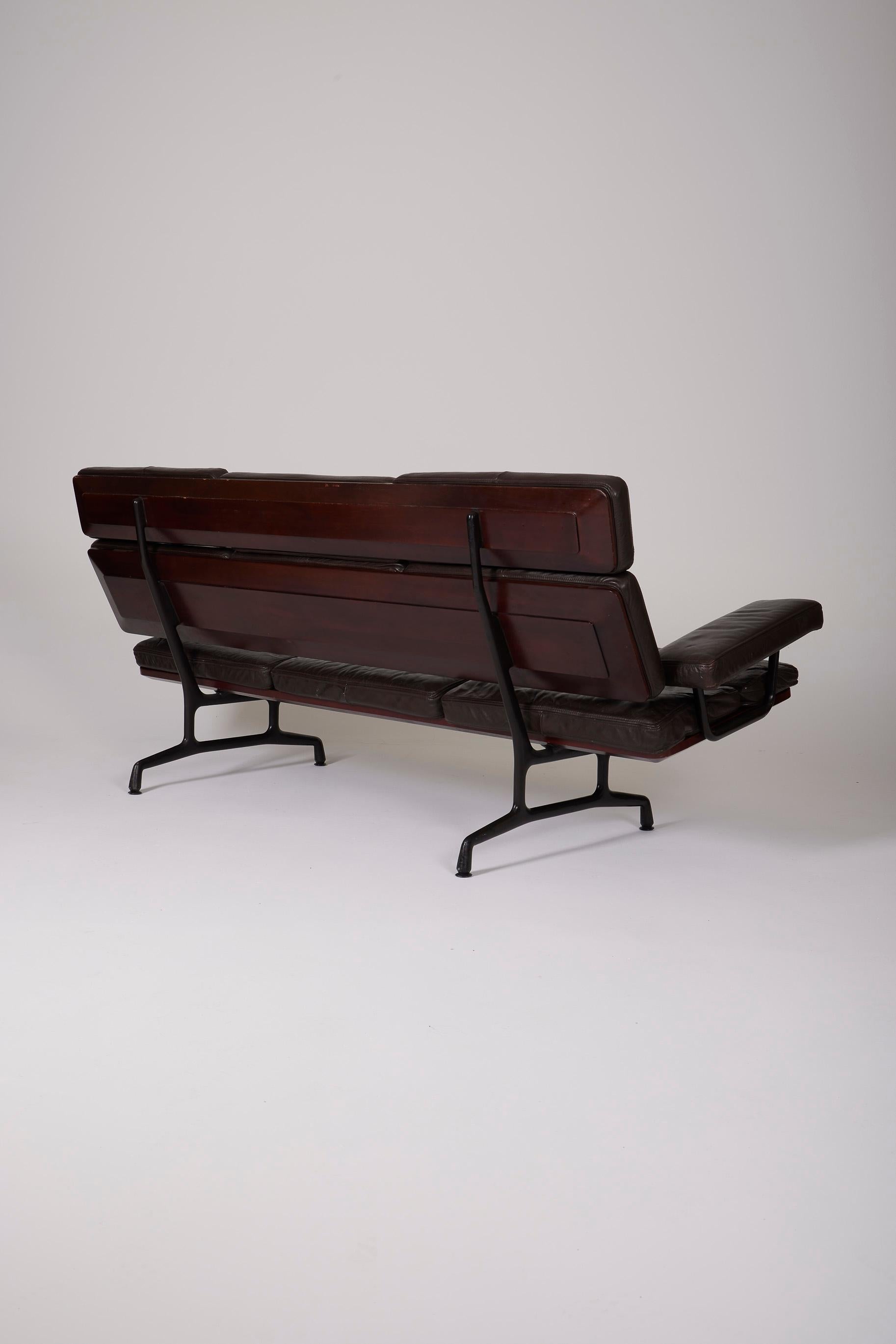 Sofá Charles and Ray Eames, años 80 Cuero en venta