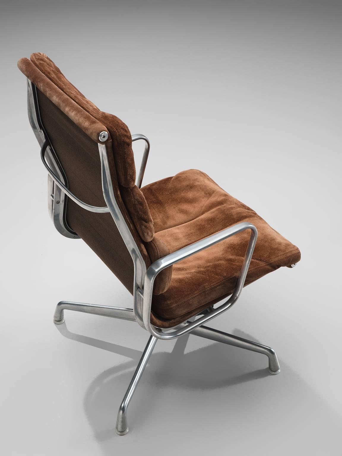 Charles and Ray Eames Soft Pad Side Chair 1
