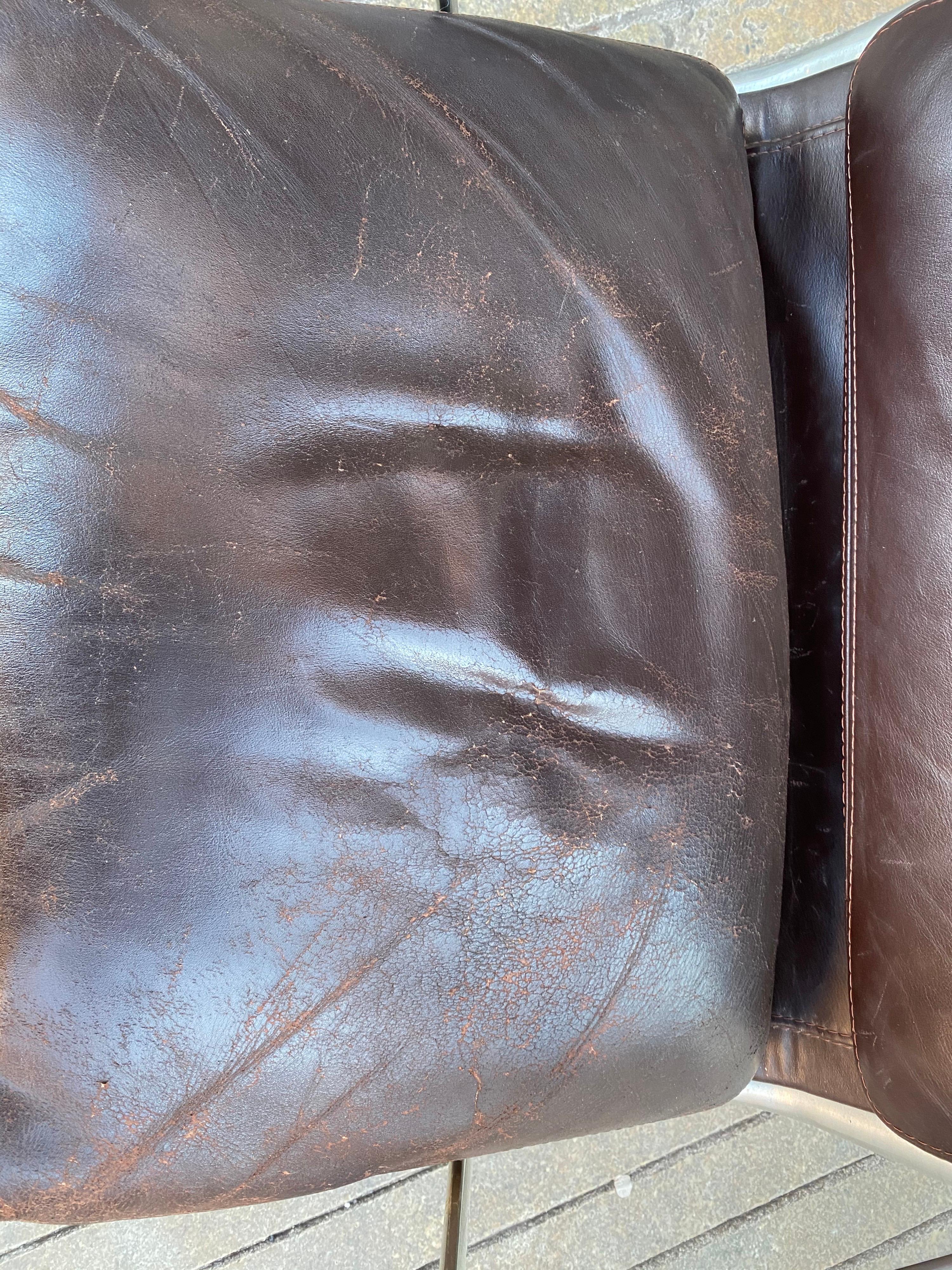Charles and Ray Eames Soft Pad Lounge Chair in Brown Leather In Good Condition In Philadelphia, PA