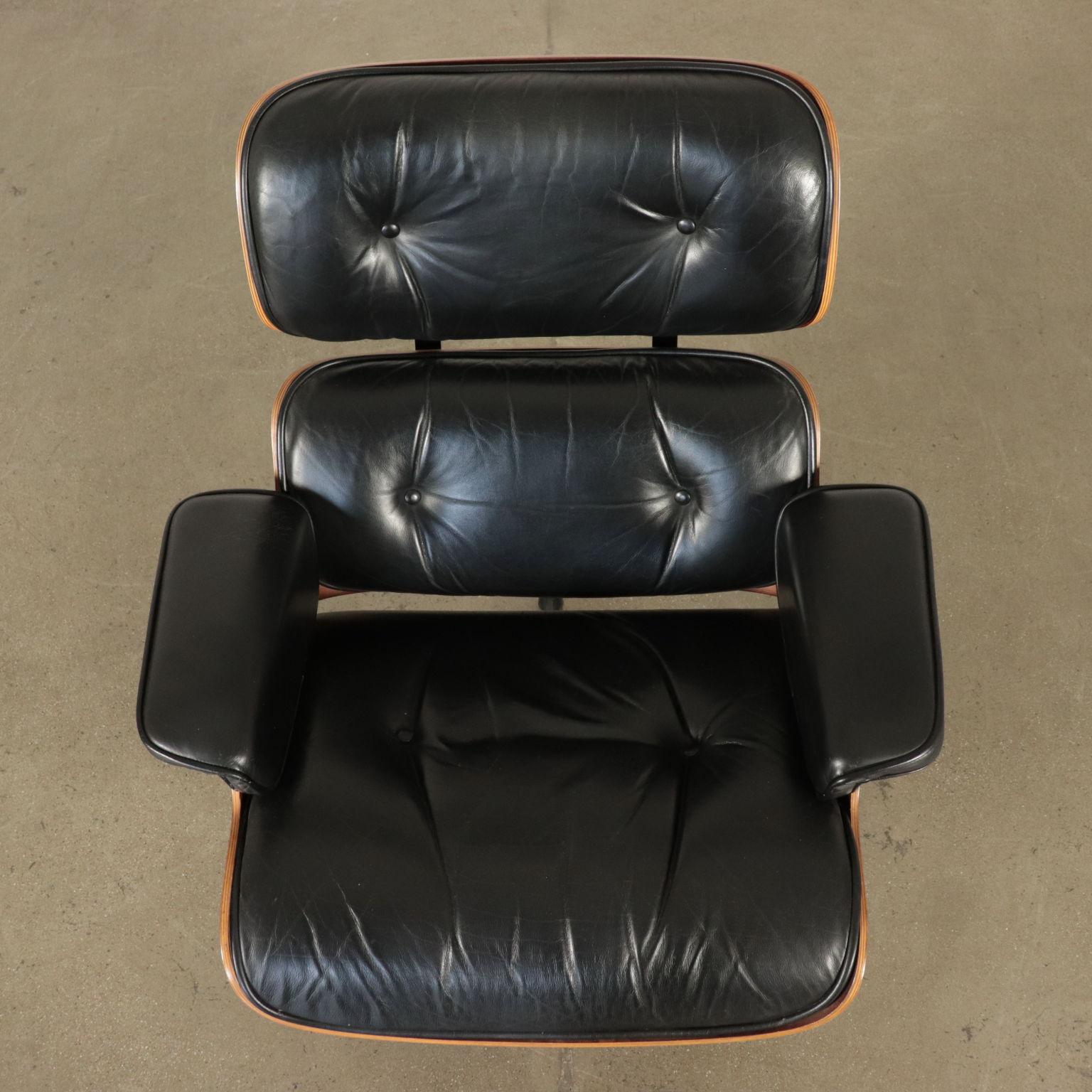 Charles and Ray Eames Swivel Armchair Wood Aluminum Leather, 1960s-1970s 4