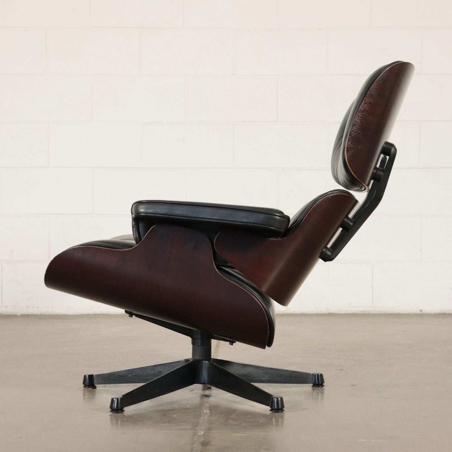 Charles and Ray Eames Swivel Armchair Wood Aluminum Leather, 1960s-1970s 5