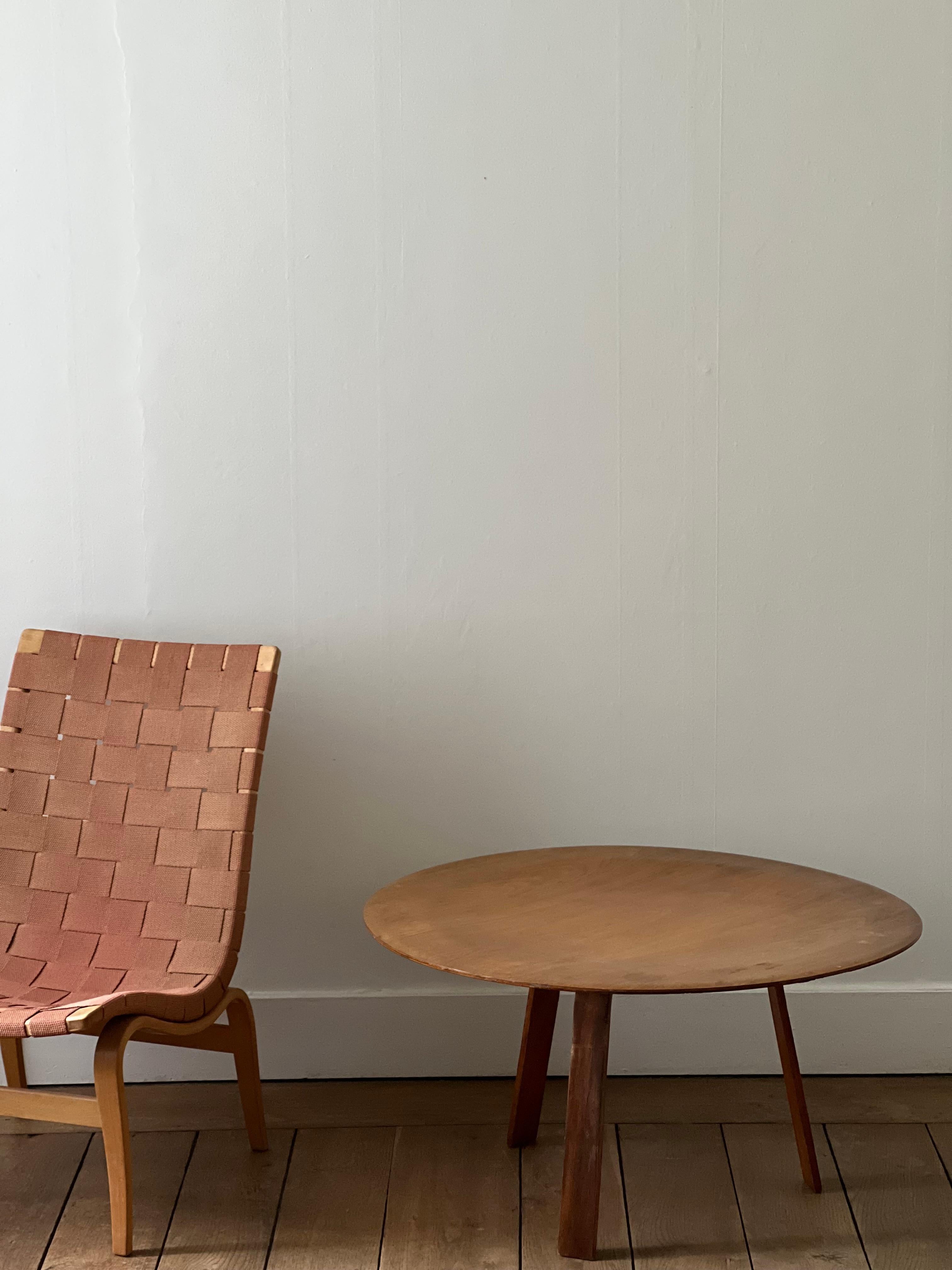 Charles and Ray Eames three legged pre production ctw rare and unique piece Bon état - En vente à Forest, BE