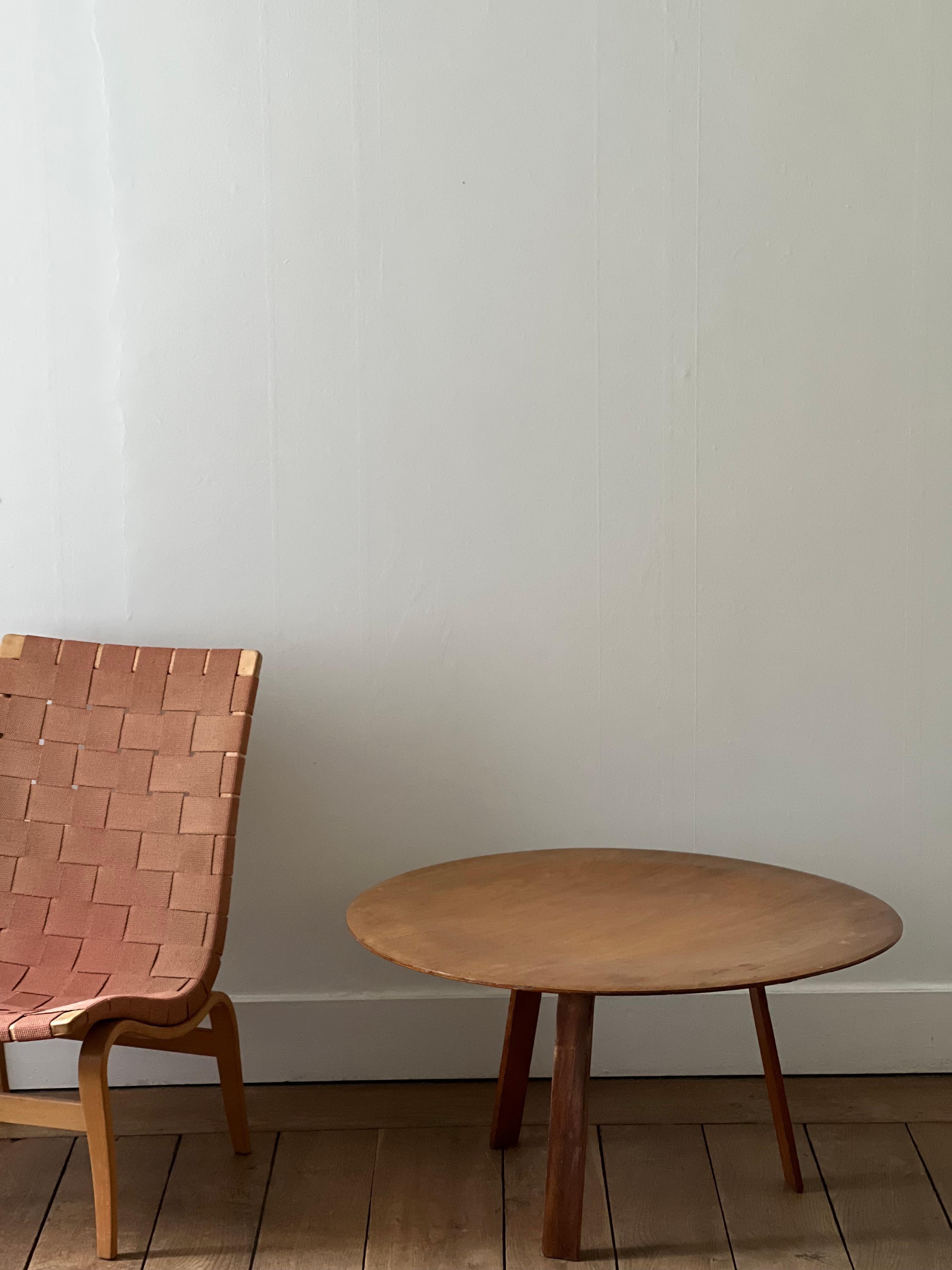 Milieu du XXe siècle Charles and Ray Eames three legged pre production ctw rare and unique piece en vente