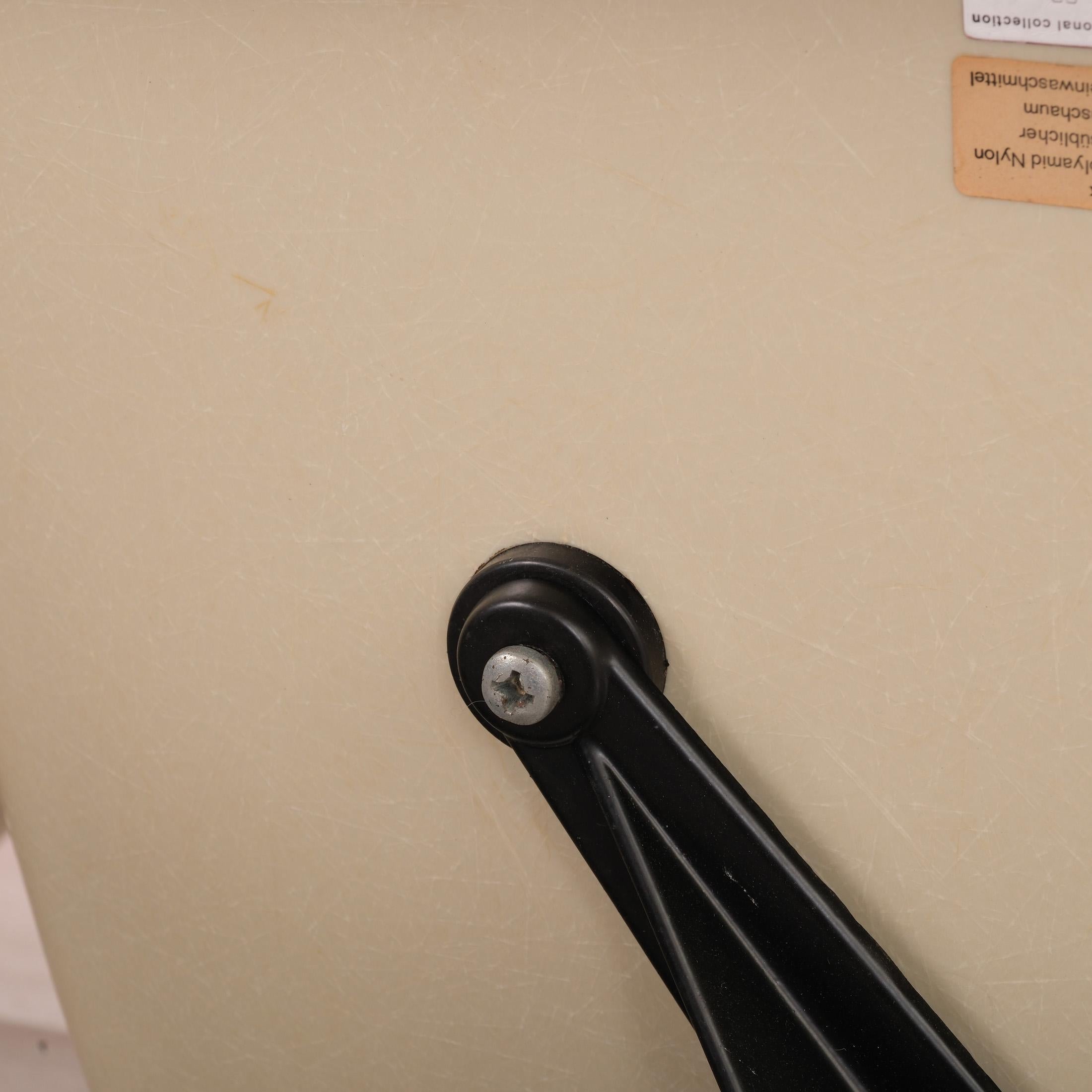 Charles and Ray Eames Vintage Fiberglas La Fonda Bank 1970er Jahre im Angebot 1