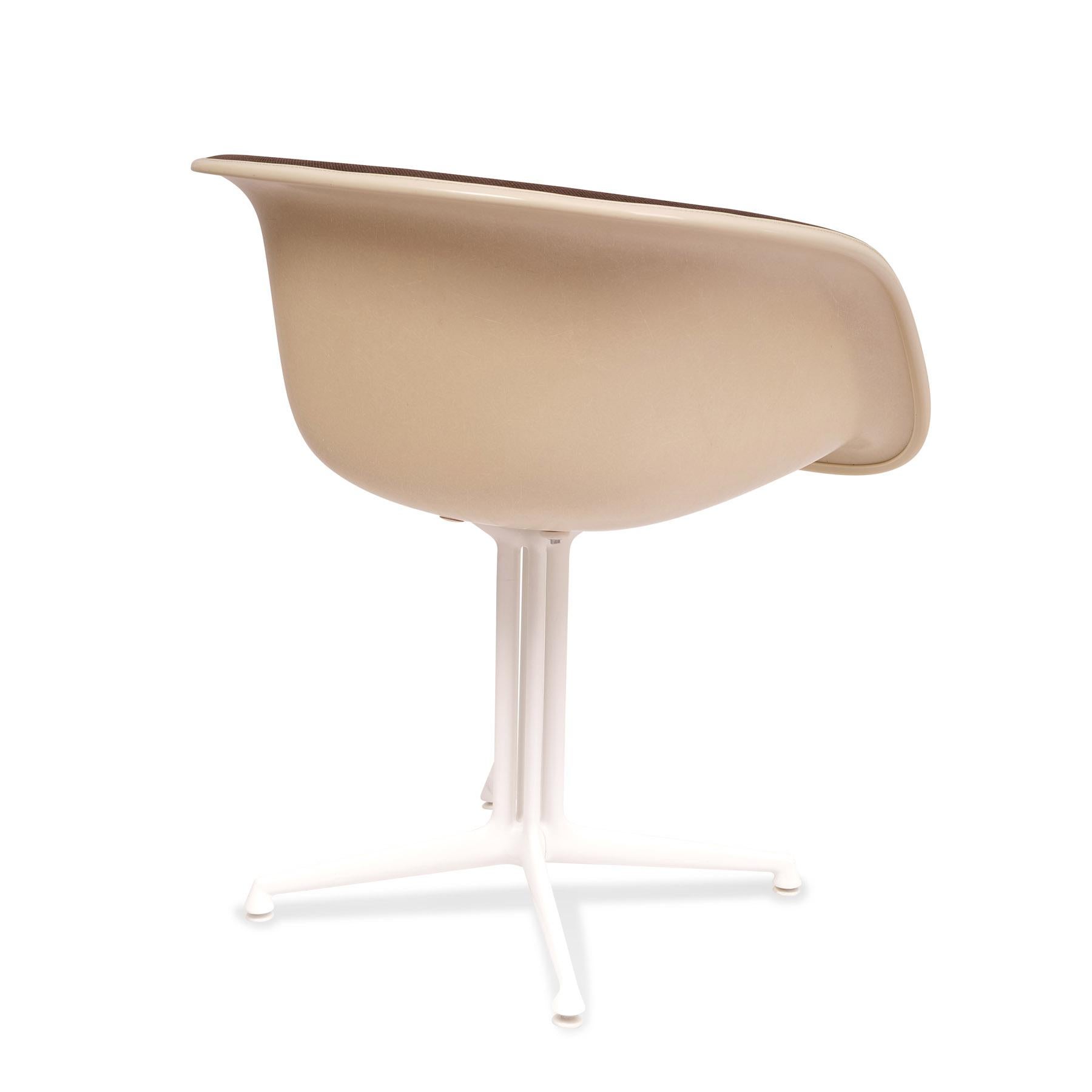 Charles and Ray Eames Vintage Fiberglas La Fonda Chair 1970s In Good Condition For Sale In Münster, DE