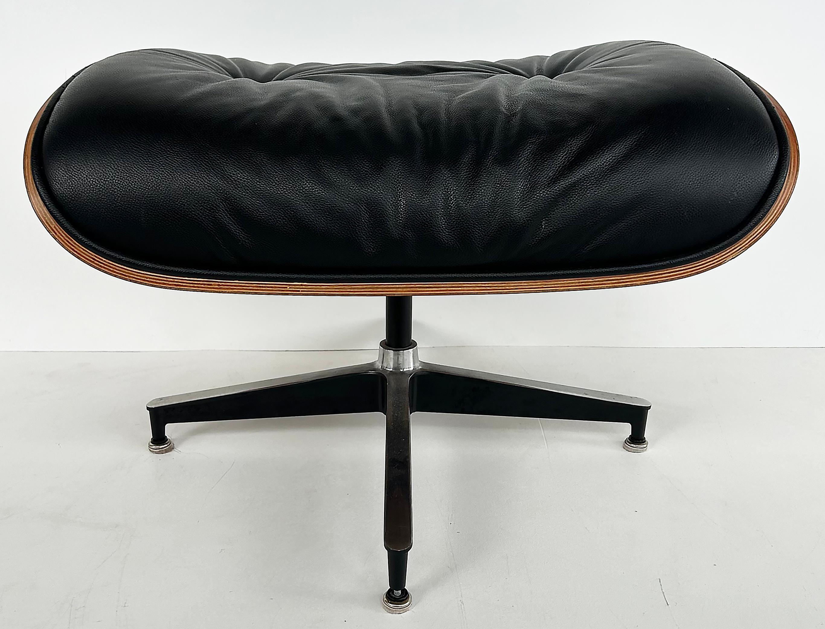 Charles and Ray Eames Nussbaum, Leder Lounge Chair, Ottoman, Herman Miller C2010 im Angebot 13