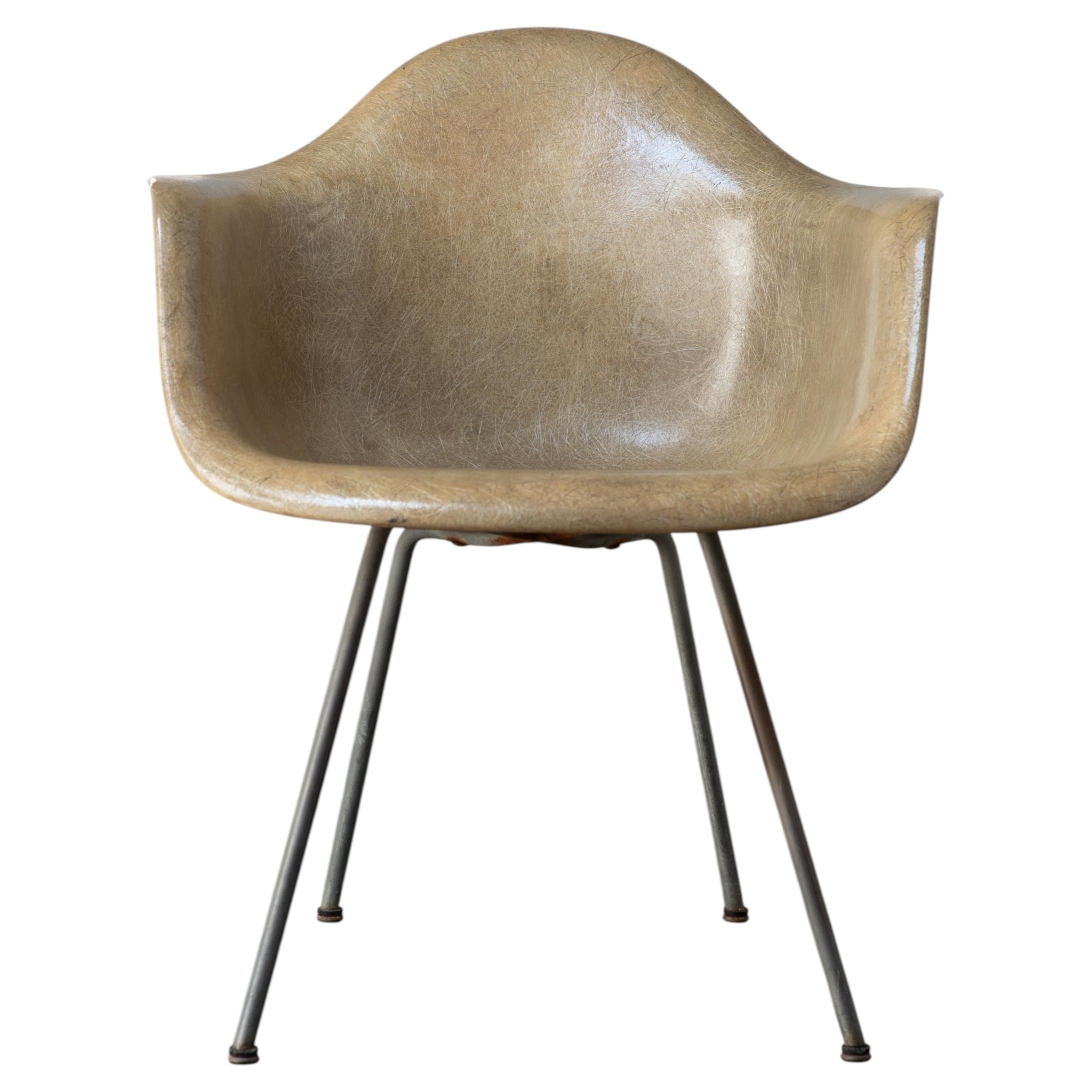 Fauteuil en fibre de verre « Zenith Rope Edge » de Charles and Ray Eames
