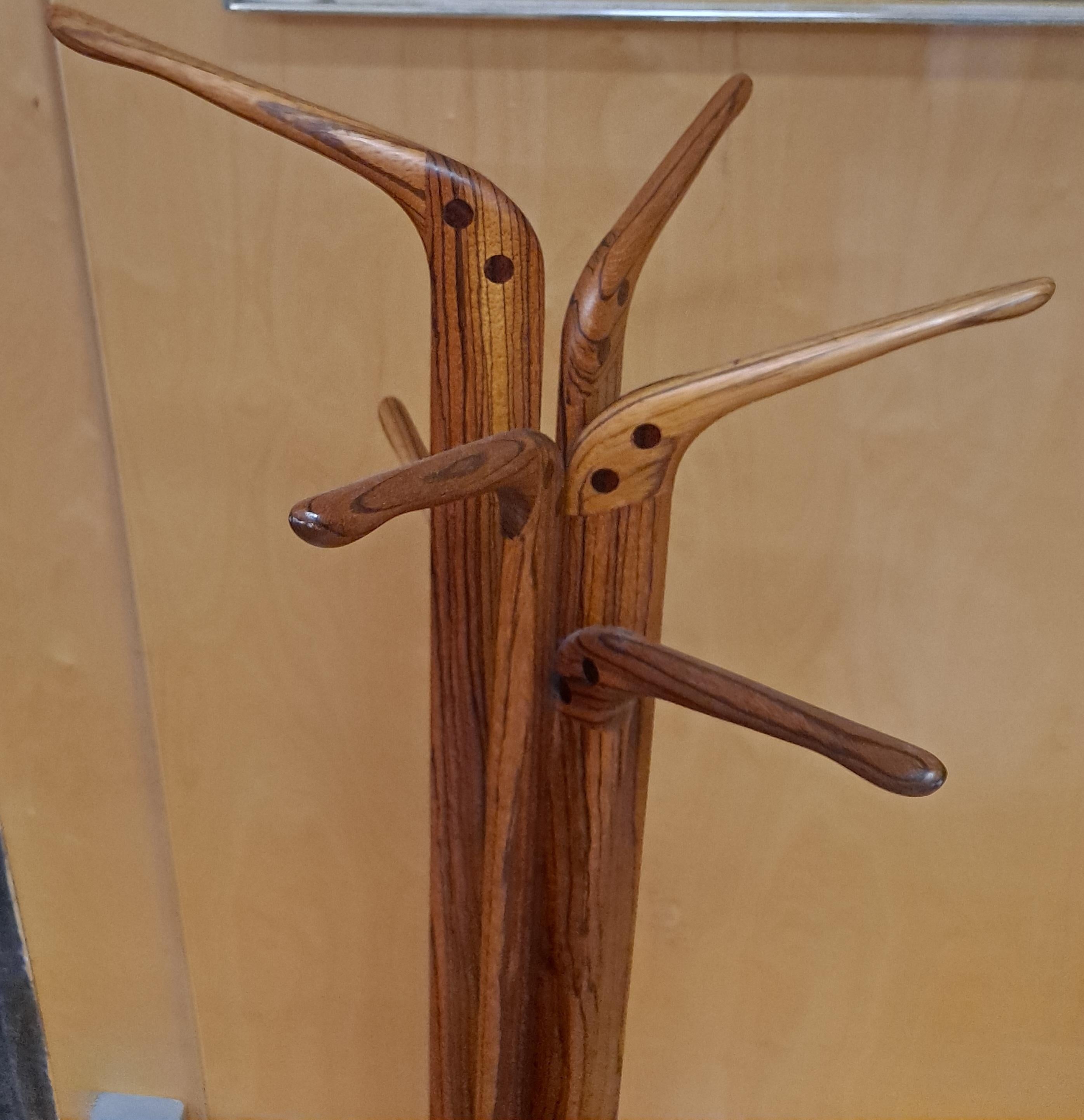 Charles B Cobb Coat Stand. 1976 In Excellent Condition For Sale In San Francisco, CA