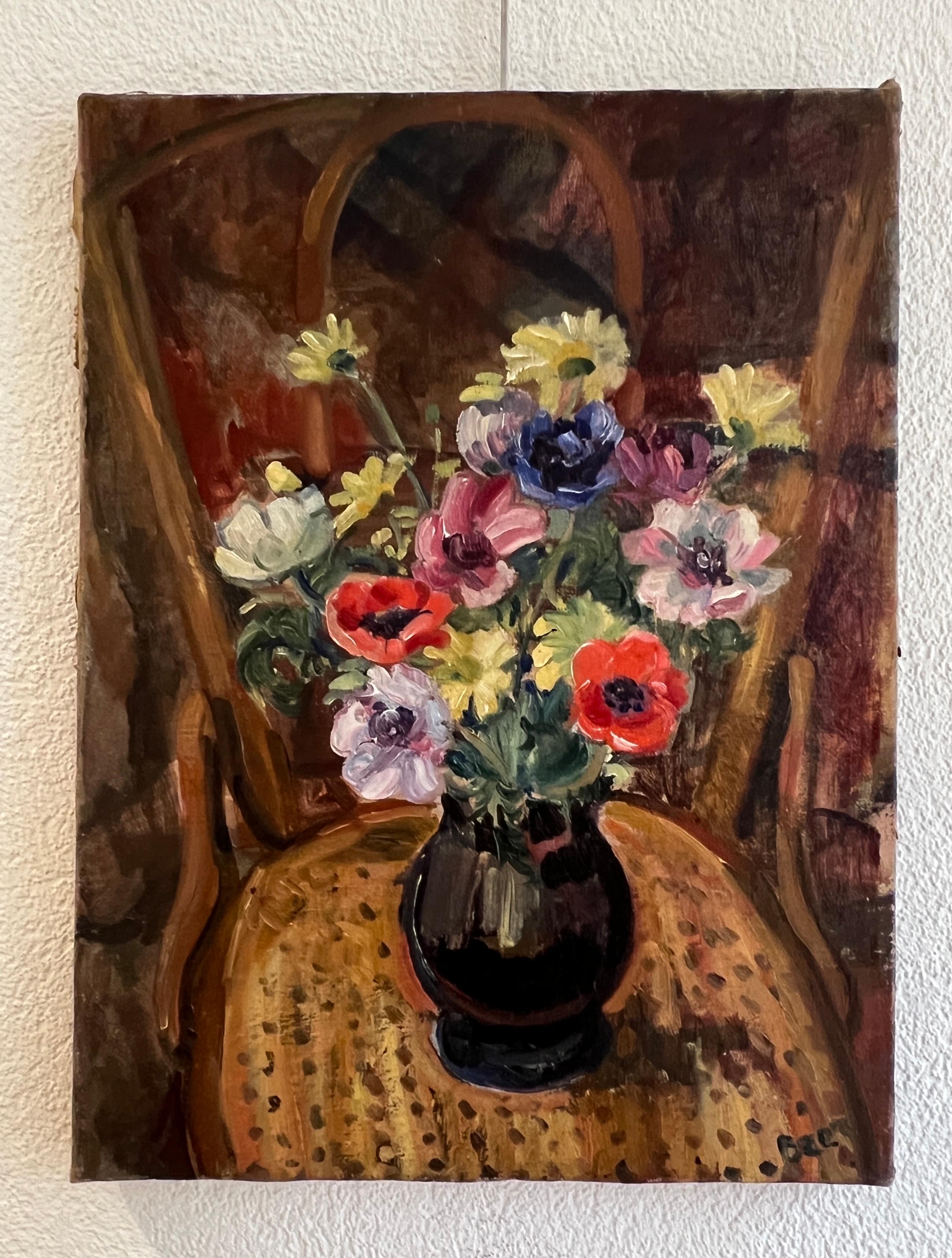 Blumenstrauß in Vase auf einem Sessel – Painting von Charles Beer