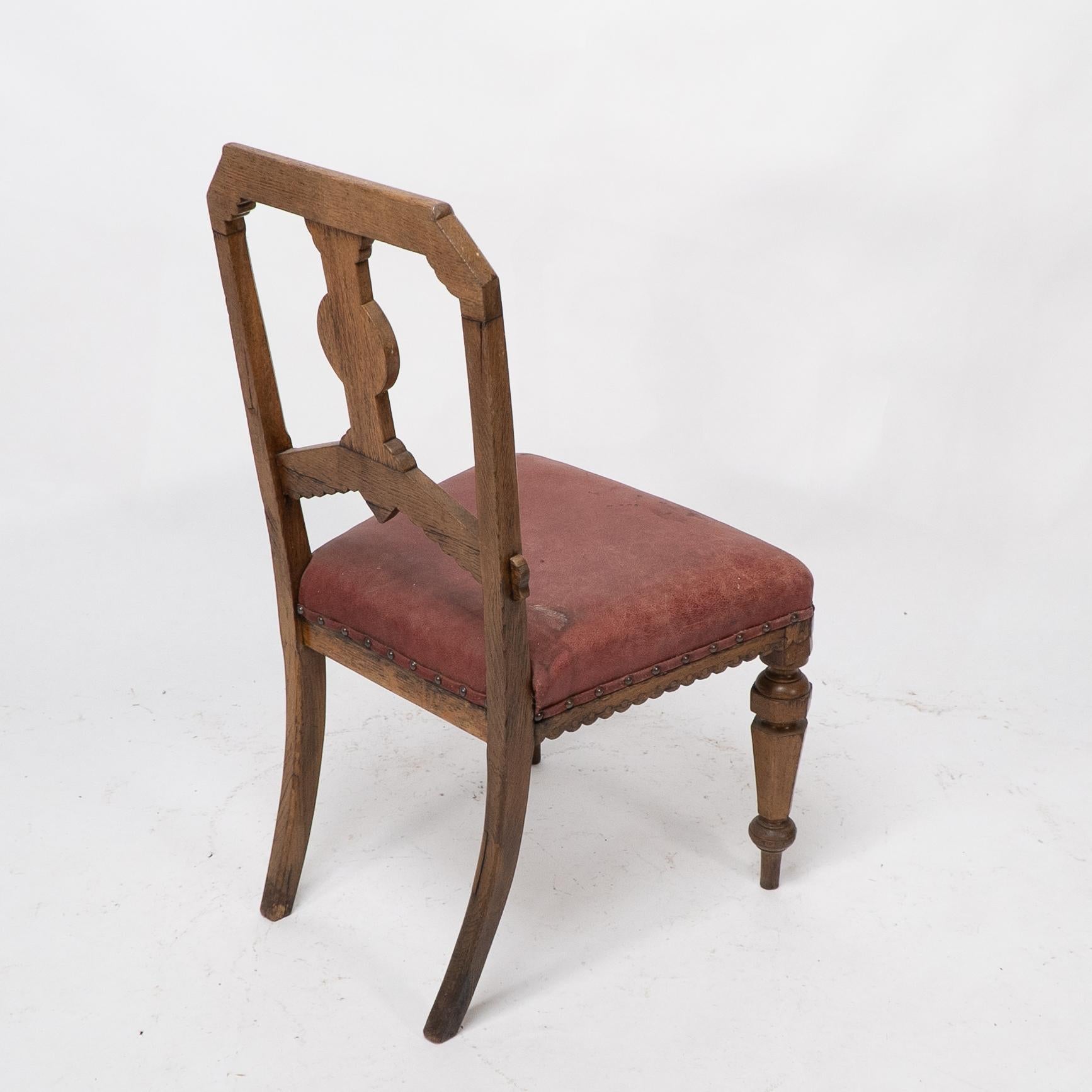 Charles Bevan, Gillows Attr. un set di sei sedie da pranzo Aesthetic Movement in Oak in vendita 8