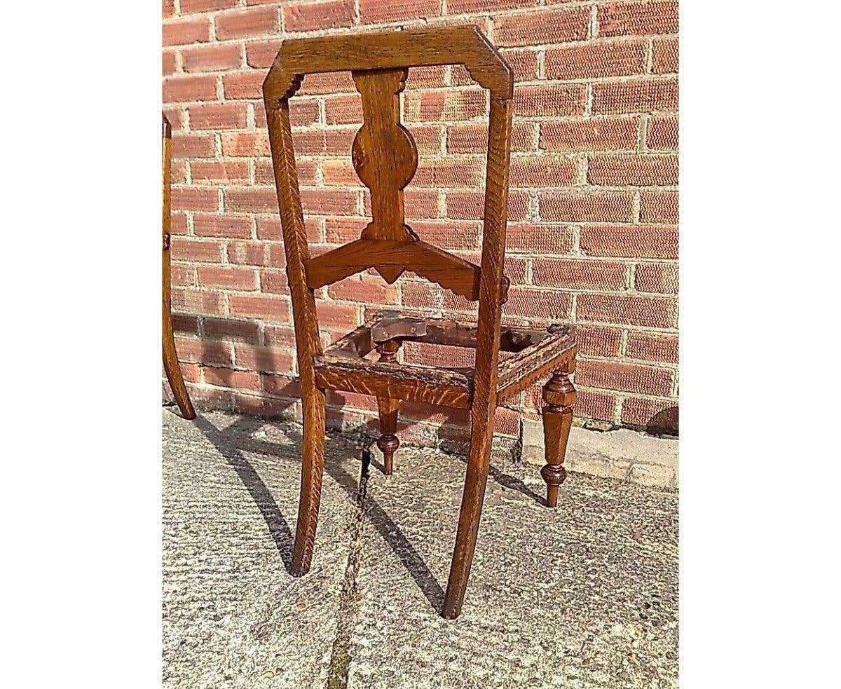 Charles Bevan, Gillows Attr. a Set of Six Aesthetic Movement Oak Dining Chairs In Good Condition For Sale In London, GB