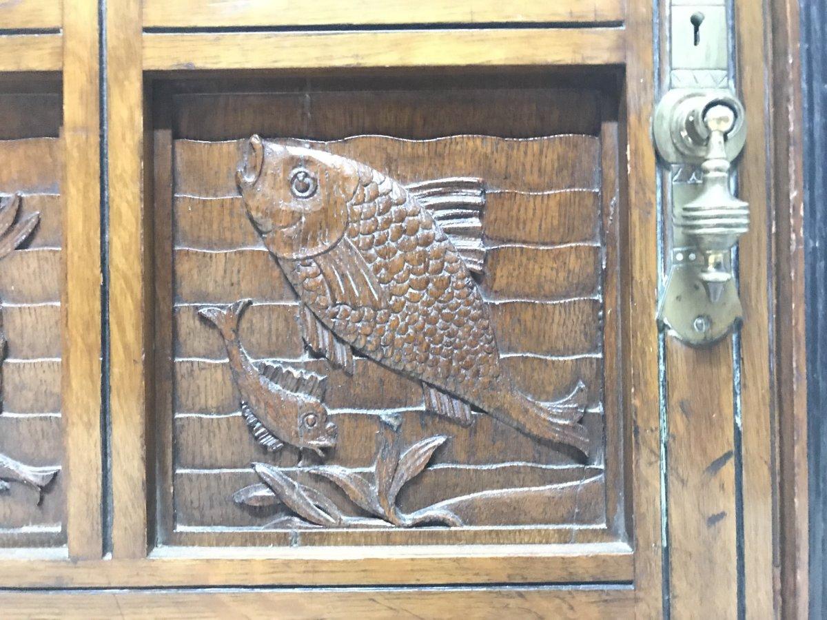Charles Bevan, Gillows & Co. An Aesthetic Oak Cabinet with Carved Birds & Fish For Sale 2