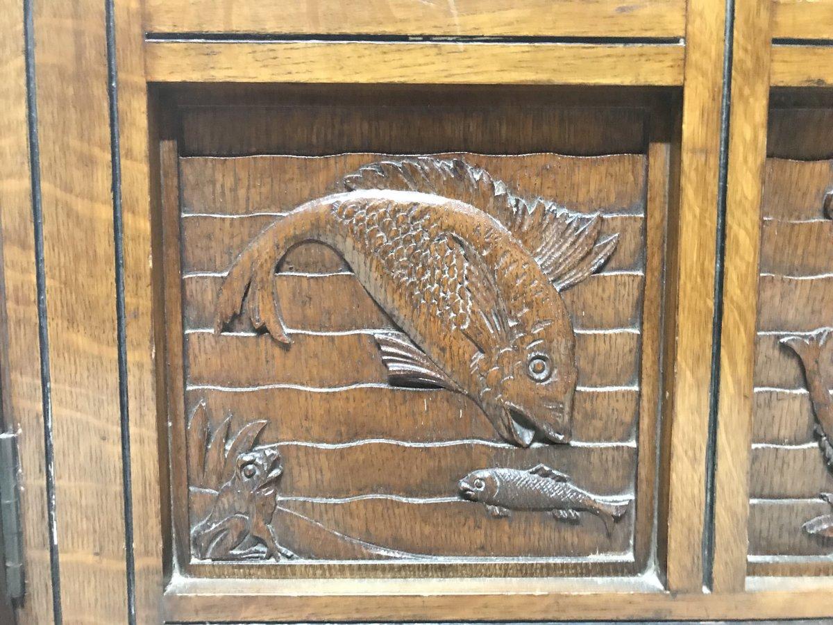 Charles Bevan, Gillows & Co. An Aesthetic Oak Cabinet with Carved Birds & Fish For Sale 3
