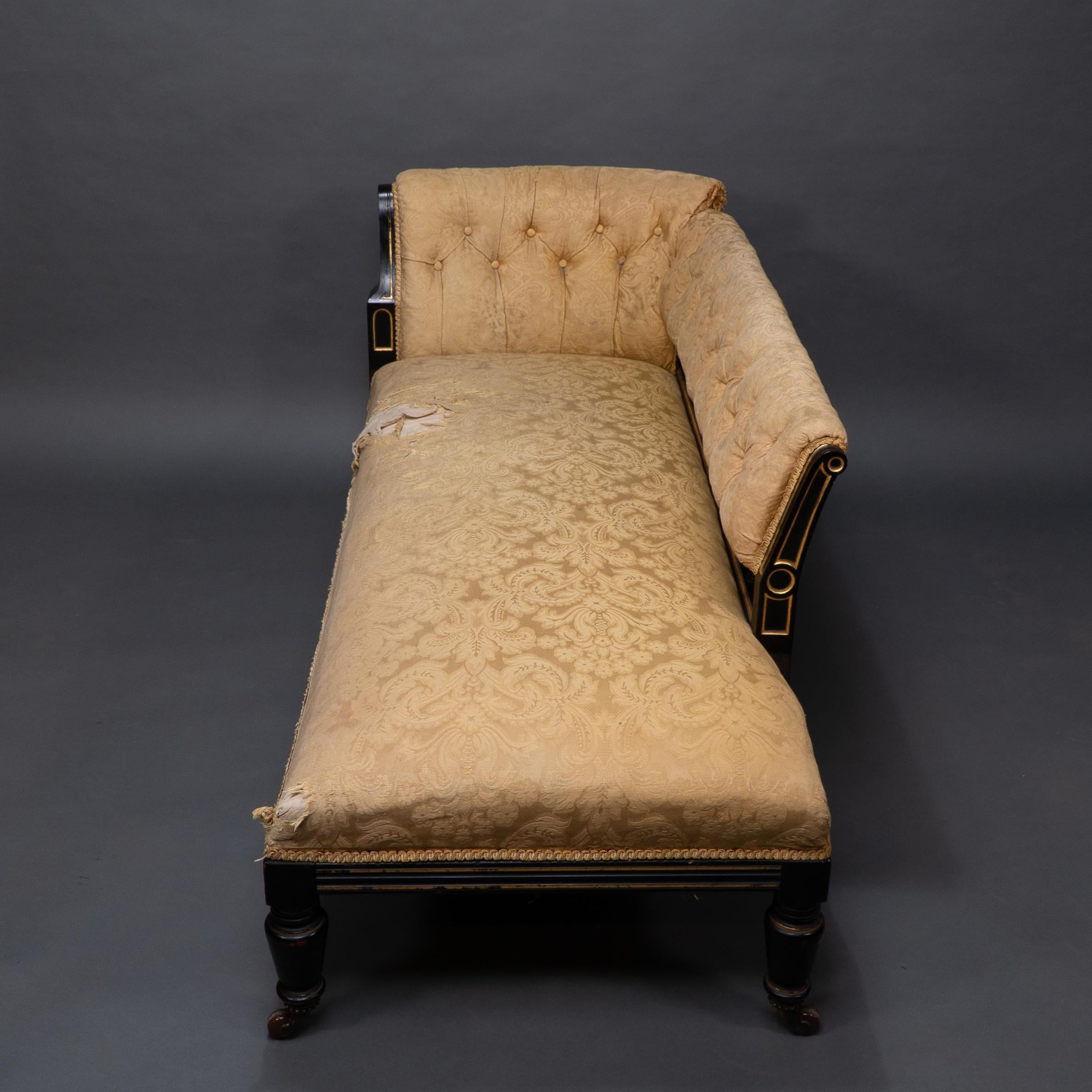 English Charles Bevan. Marsh & Jones. Aesthetic Movement button back chaise lounge For Sale