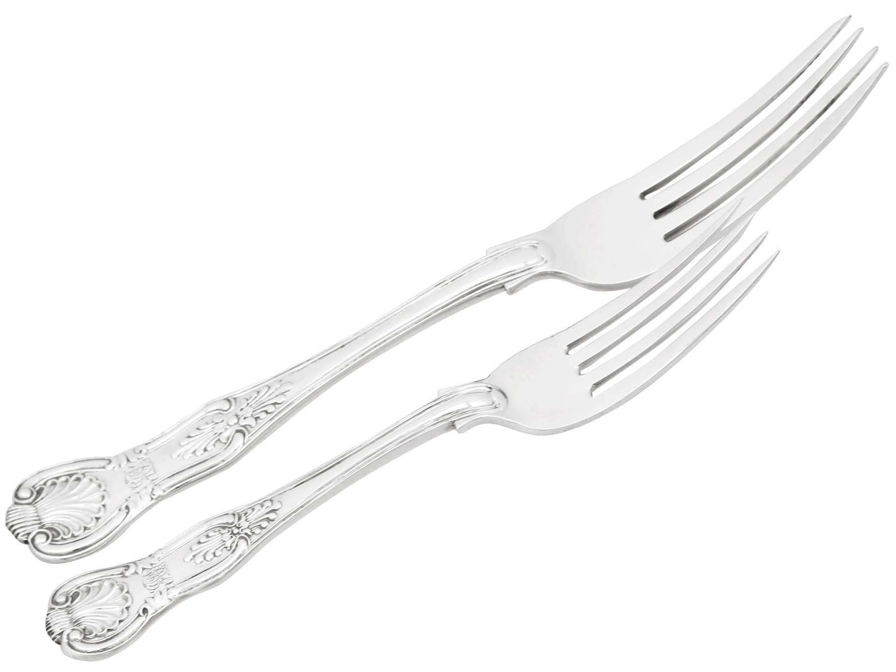 Charles Boyton II, viktorianisches Besteckset aus Sterlingsilber für Zehn (Englisch) im Angebot
