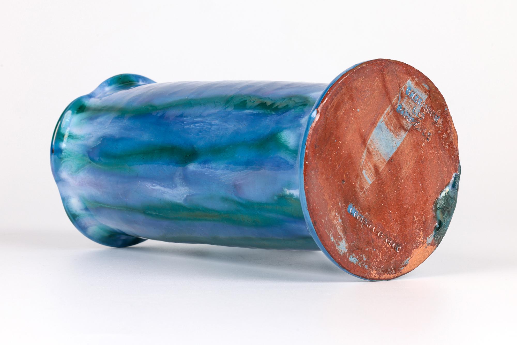 Pichet à poignée émaillé extensible bleu Charles Brannam Art Pottery en vente 2