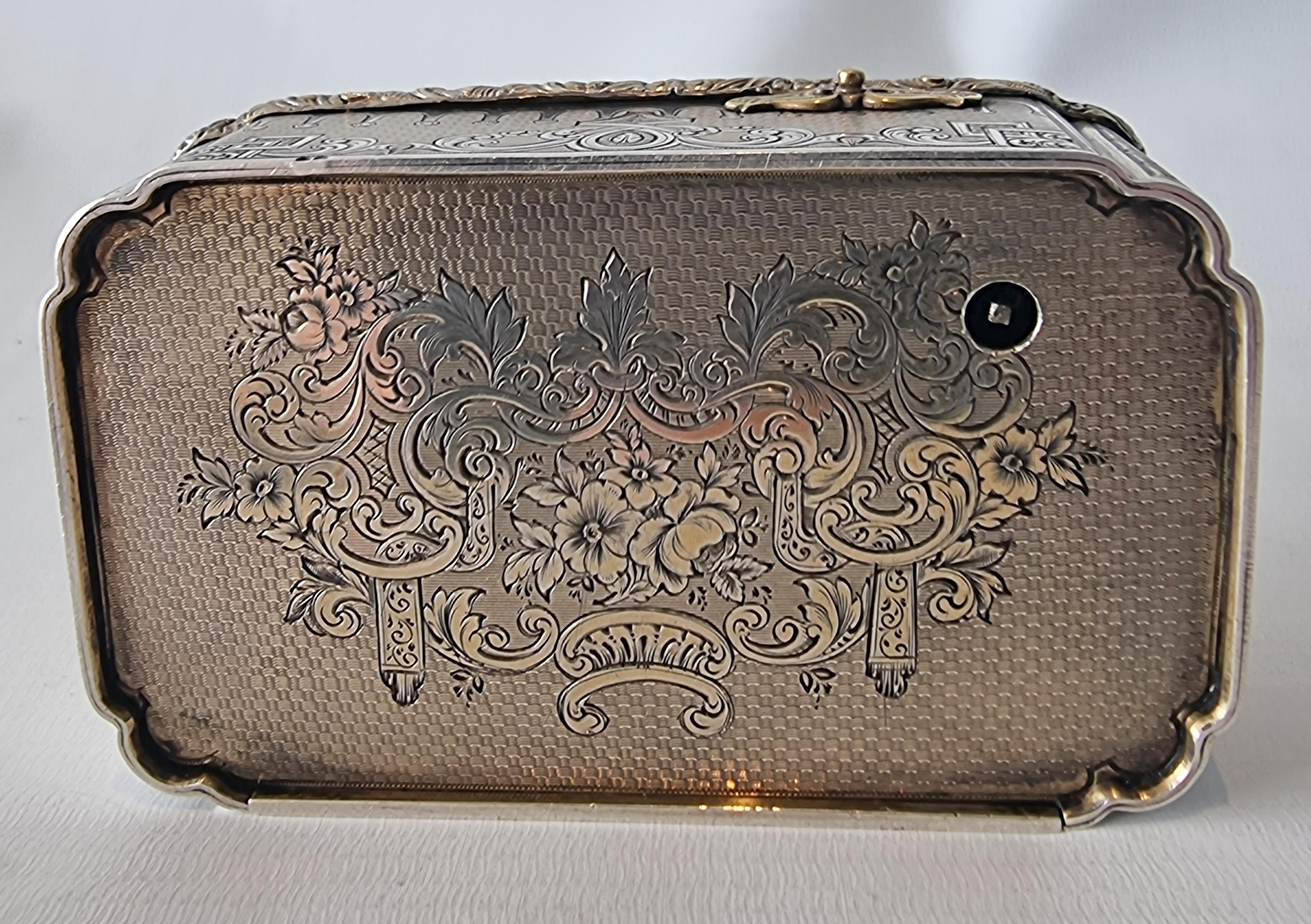 Boîte à oiseaux chantant Charles Bruguier, mouvement fusée, étui en argent doré et émaillé en vente 2