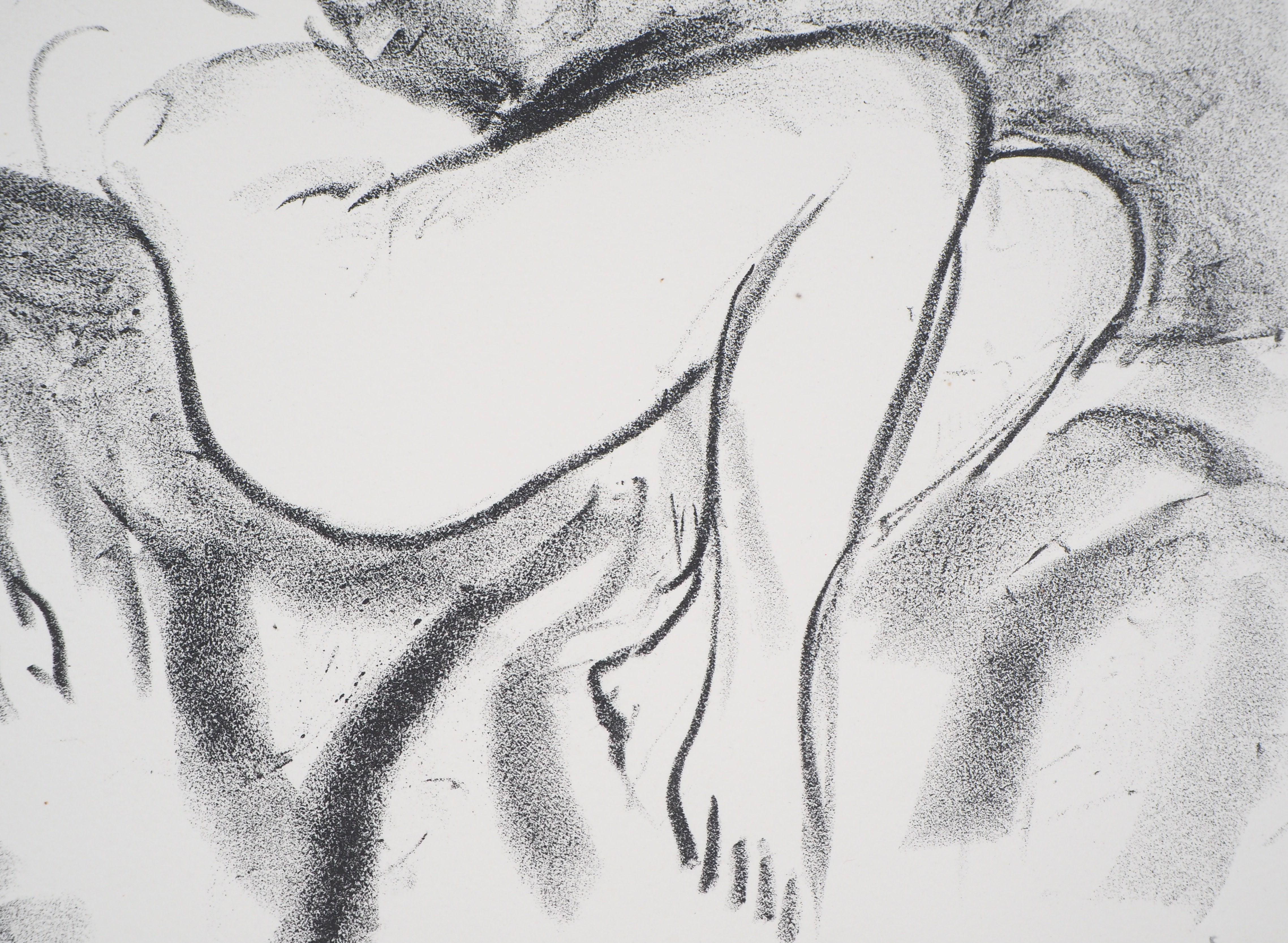 Lying Nude on a Sofa - Original Lithograph - Handsigned - Gray Figurative Print by Charles Camoin