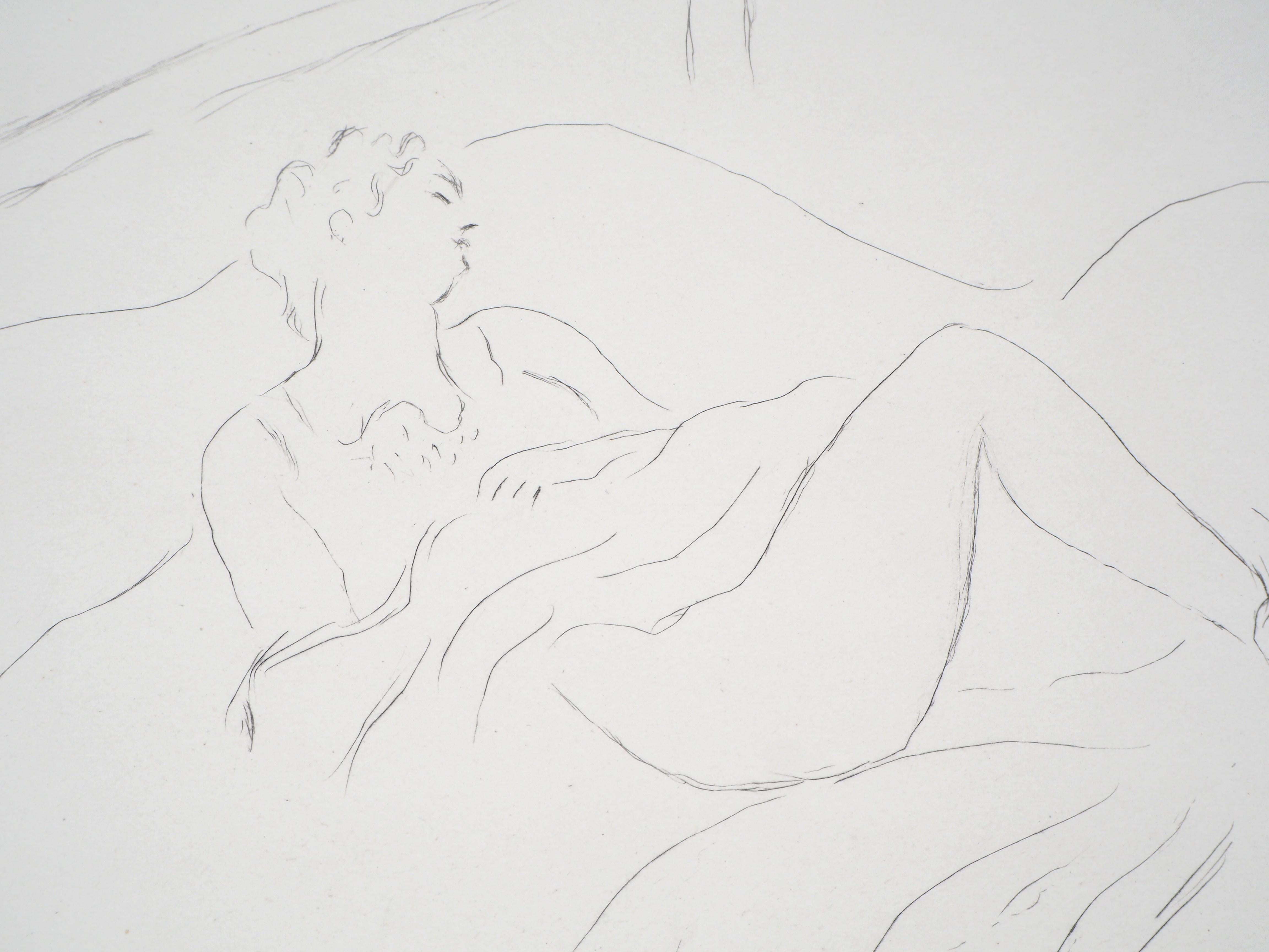 Rest: Frau auf einem Bett – Original-Radierung – handsigniert (Moderne), Print, von Charles Camoin