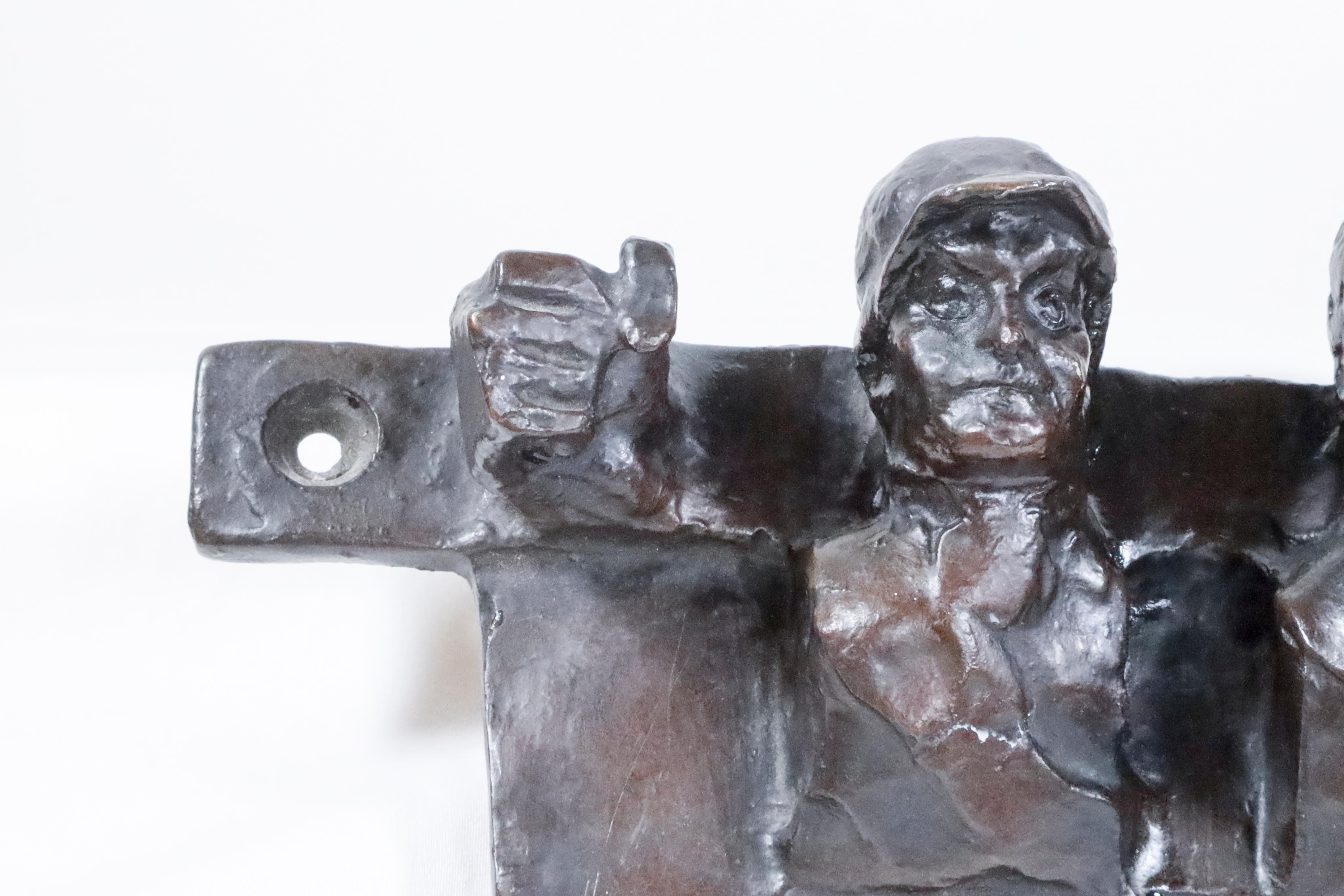 Porte-pipes Jockey en bronze A Bronze de Charles Rumsey - Or Figurative Sculpture par Charles Cary Rumsey